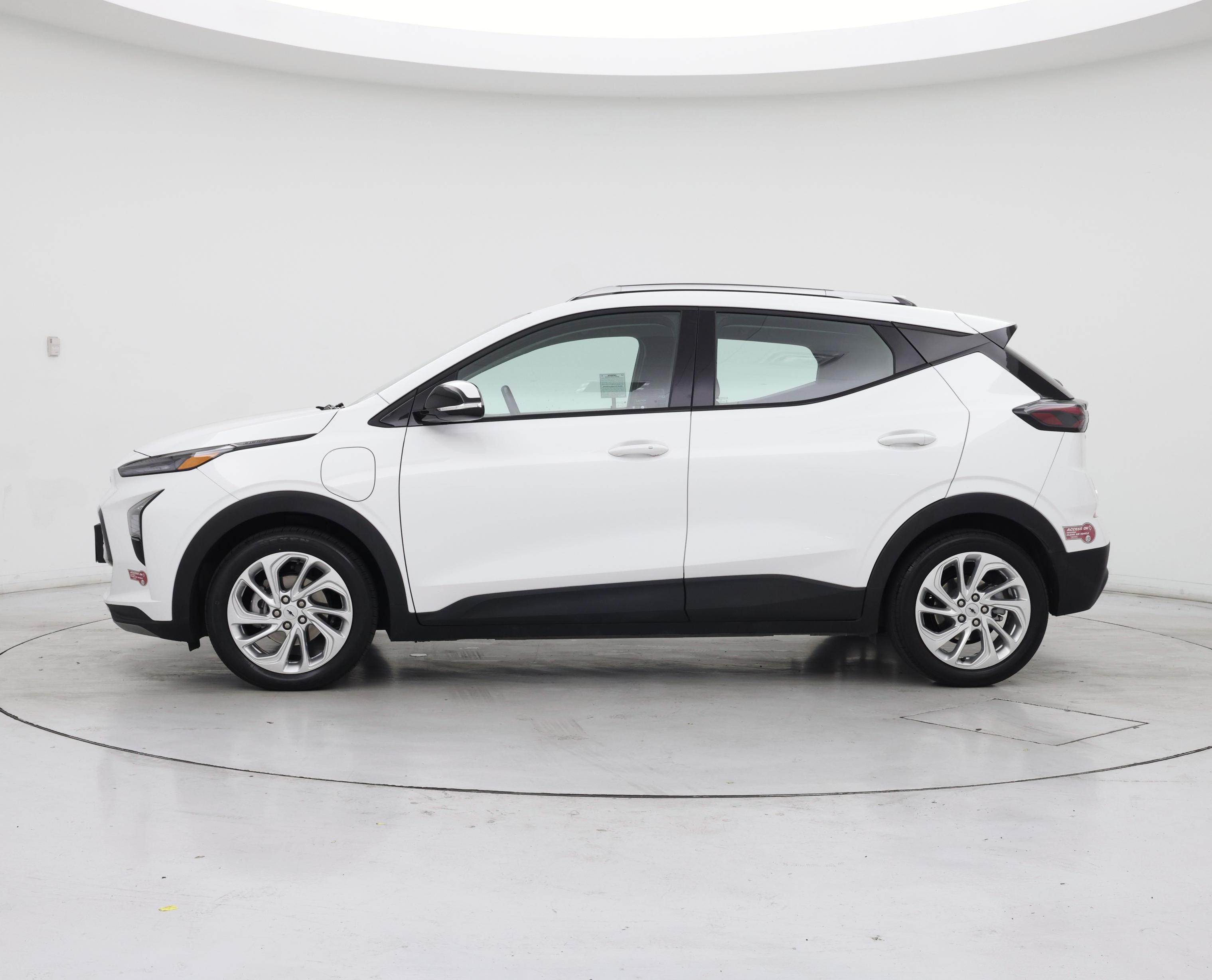 Thumbnail: 2023 Chevrolet Bolt EUV - 3