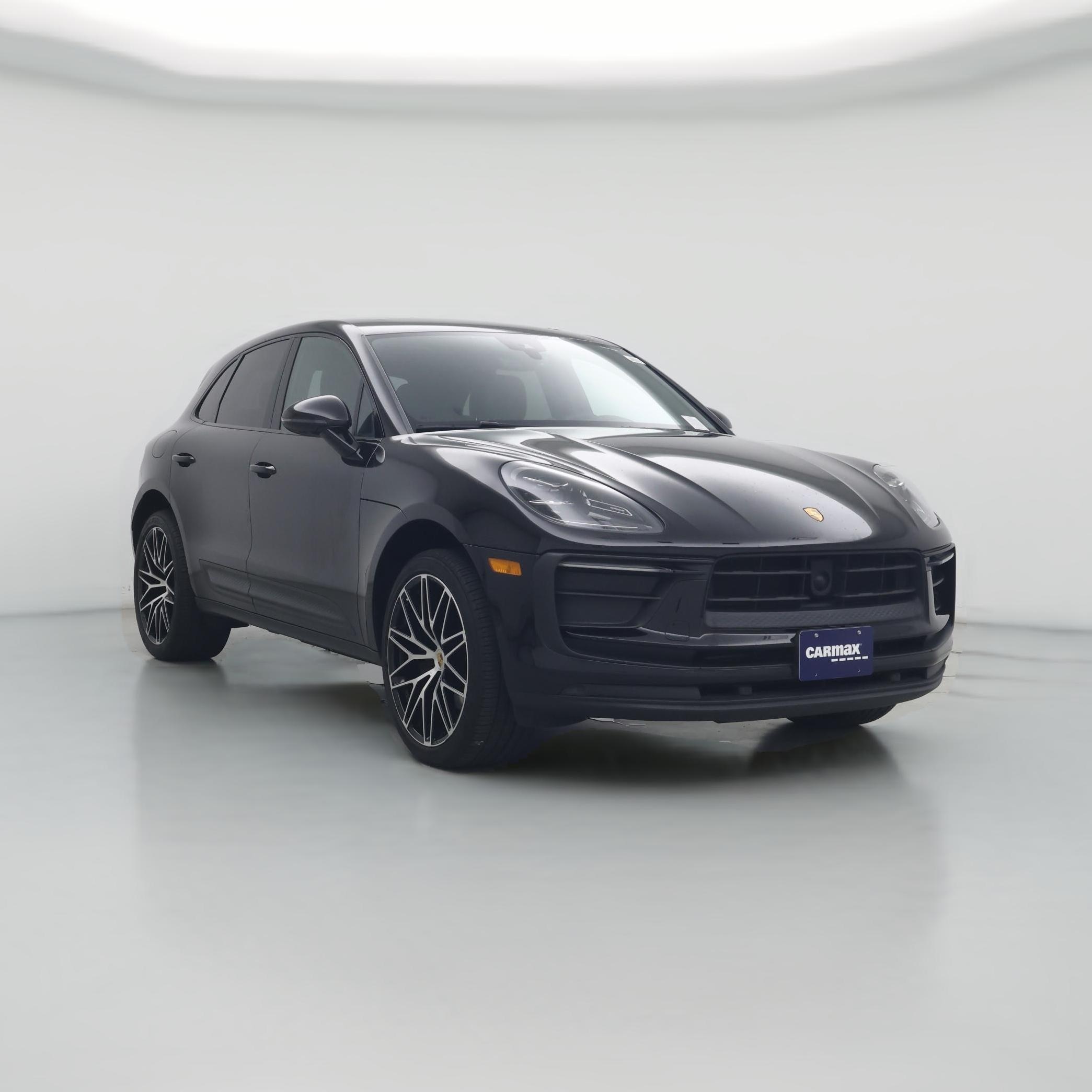Thumbnail: 2023 Porsche Macan - 1