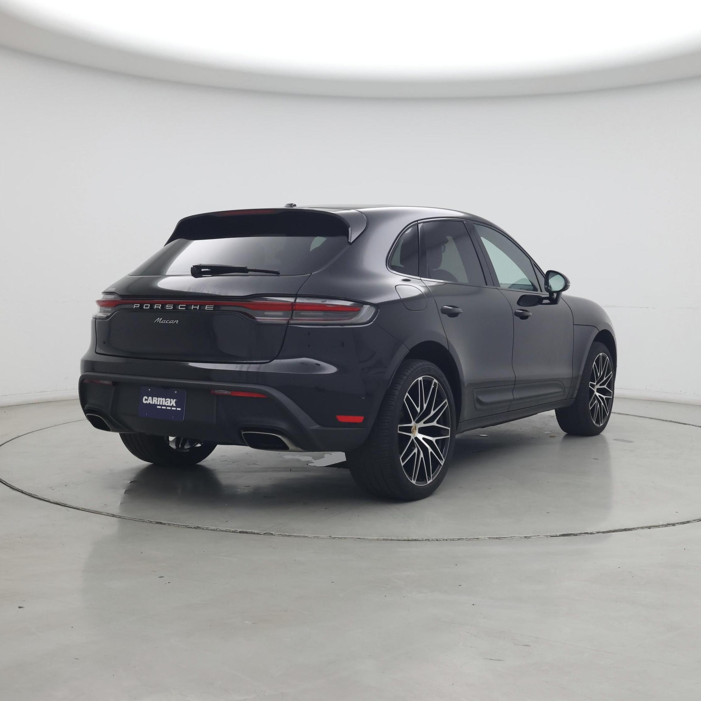 Thumbnail: 2023 Porsche Macan - 8