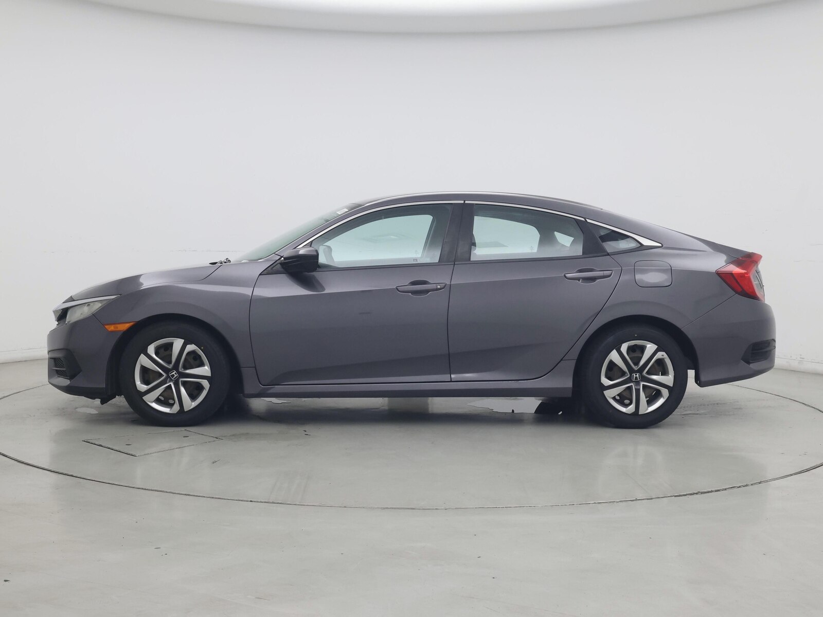 2018 Honda Civic LX - Photo 4