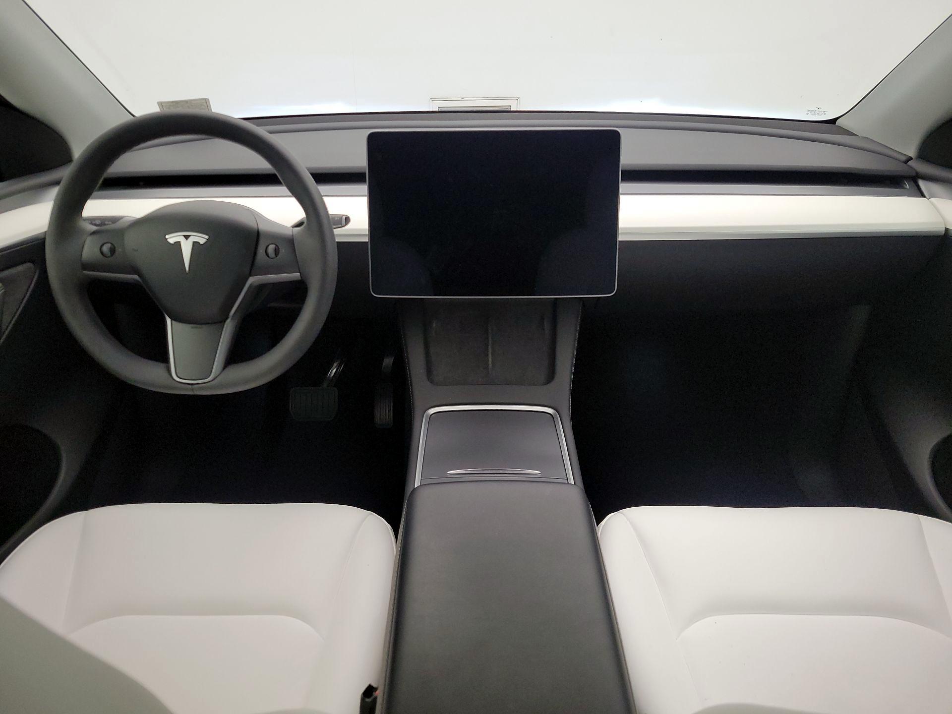 Thumbnail: 2023 Tesla Model Y - 9