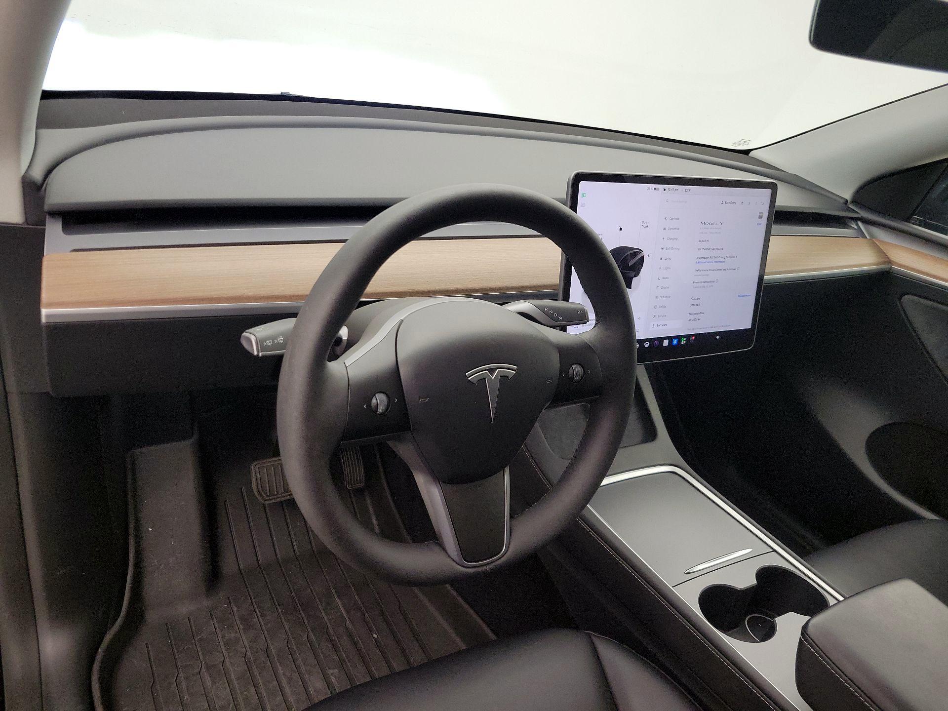 Thumbnail: 2024 Tesla Model Y - 9