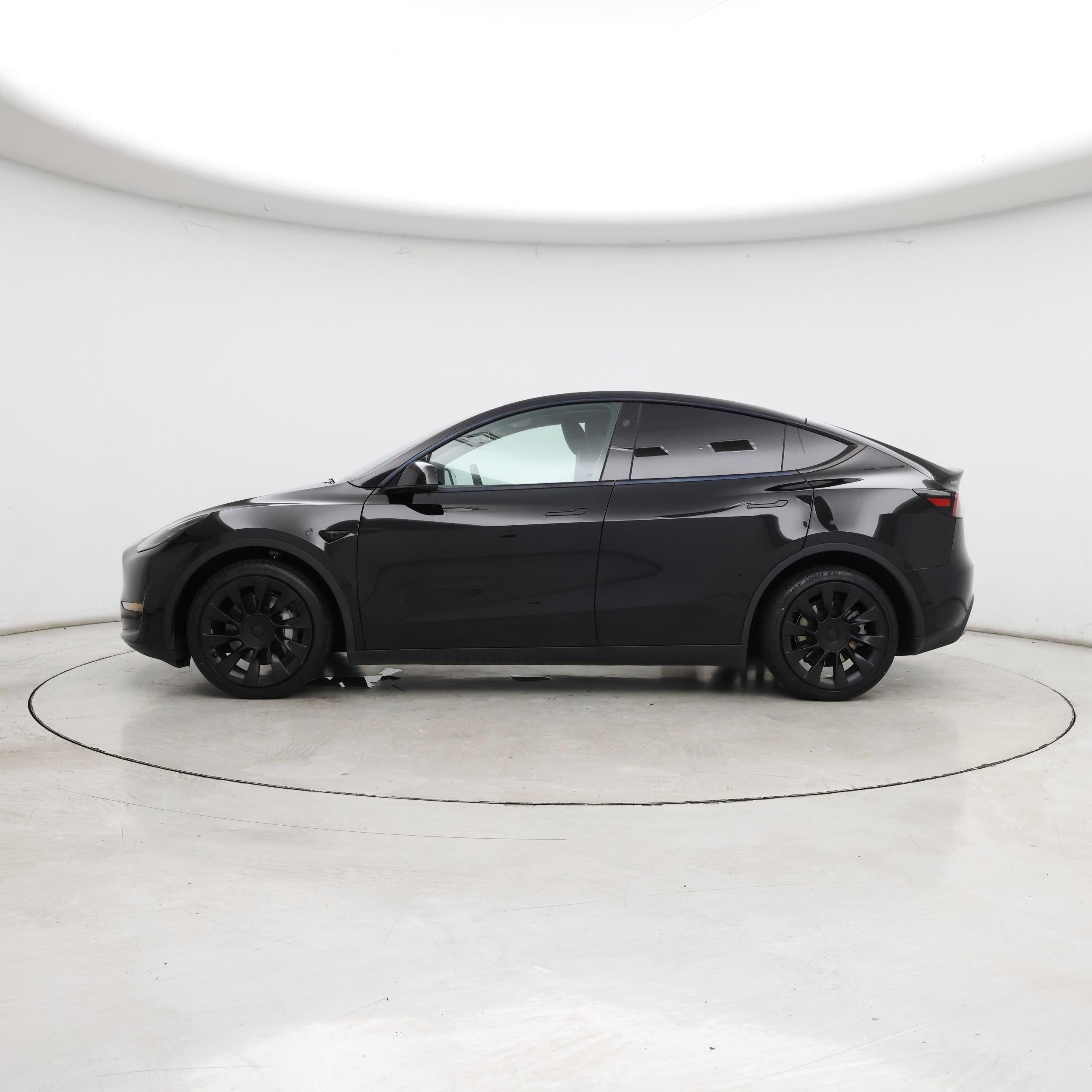 Thumbnail: 2024 Tesla Model Y - 3