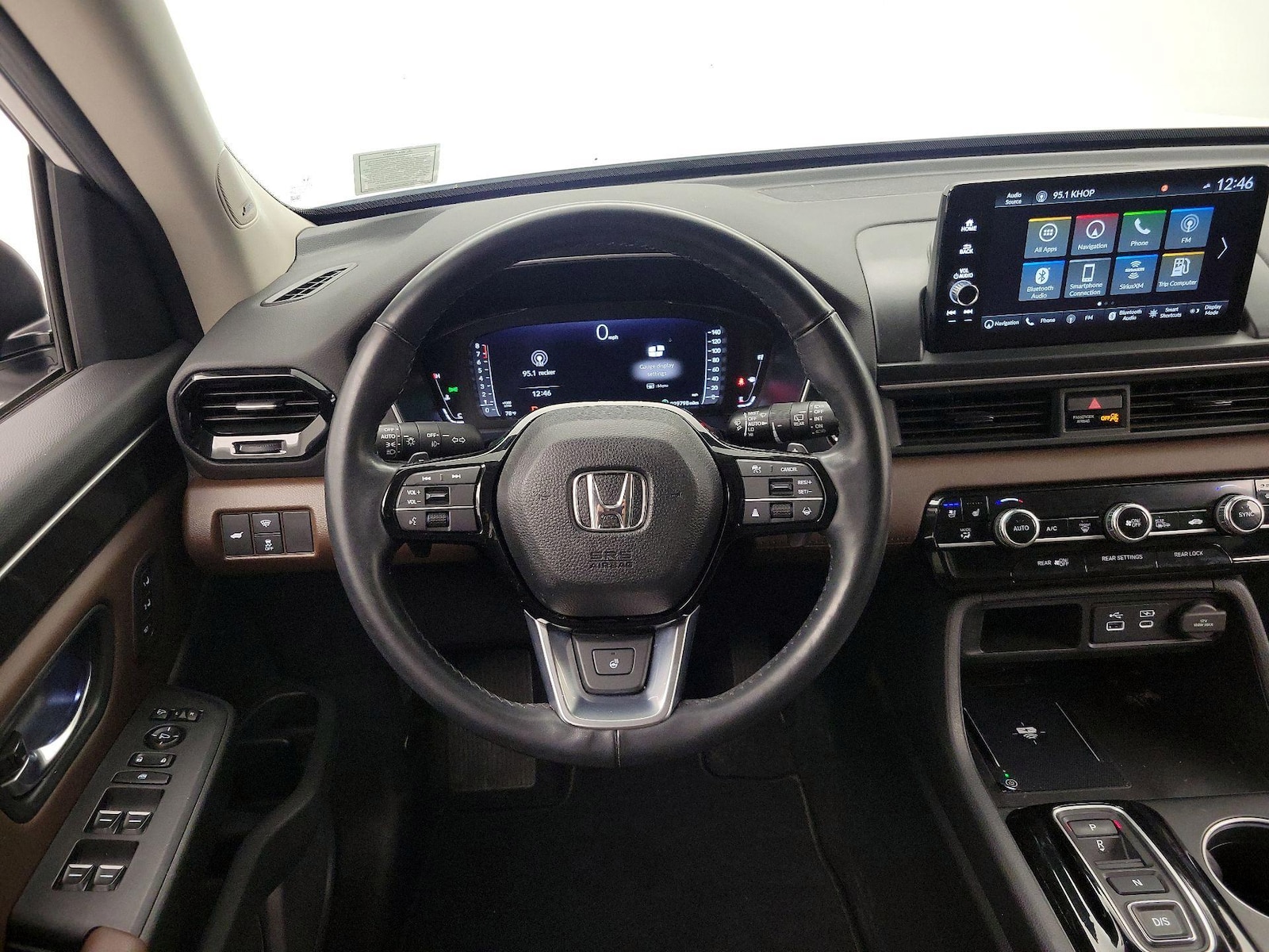 2024 Honda Pilot Elite - Photo 11
