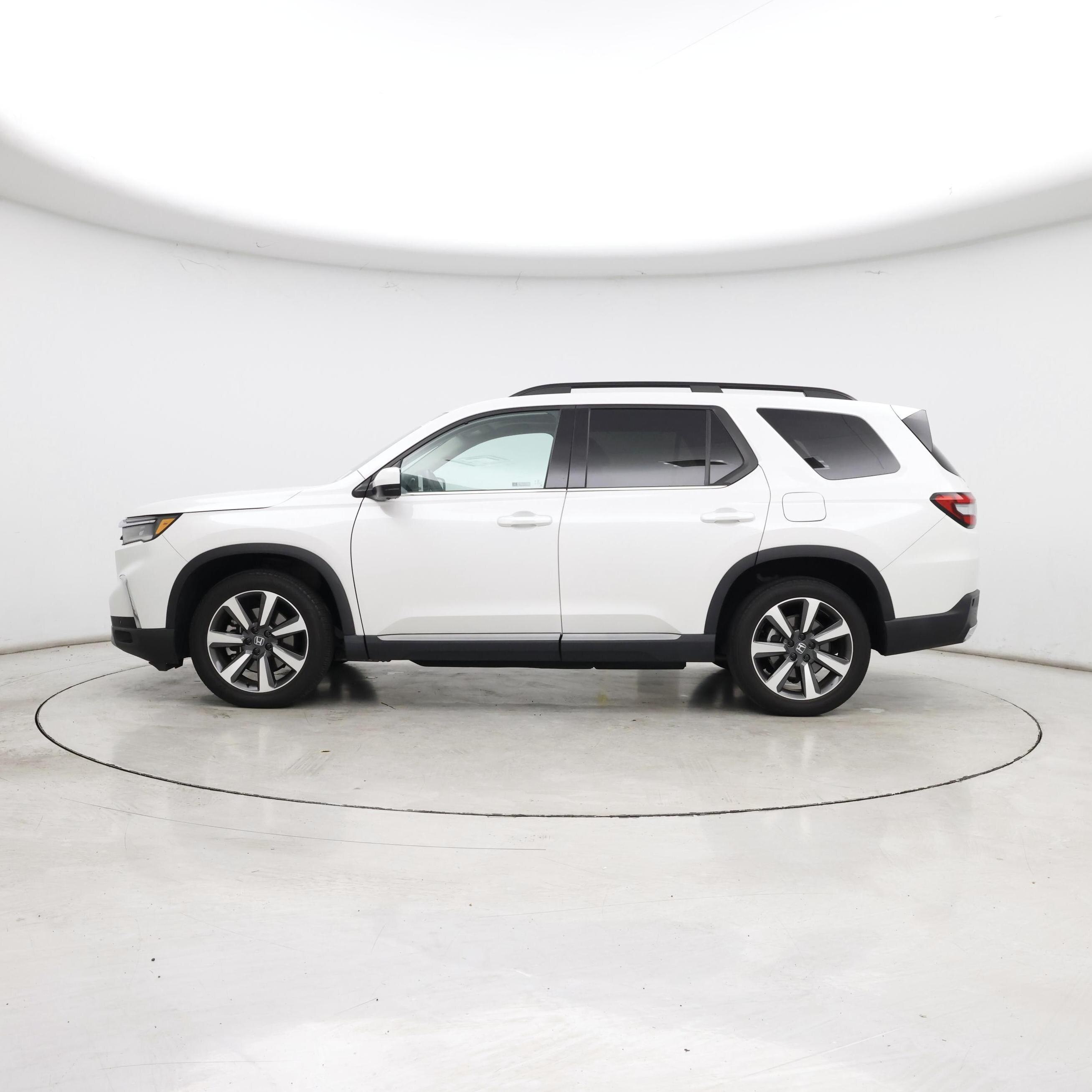 Thumbnail: 2024 Honda Pilot - 3