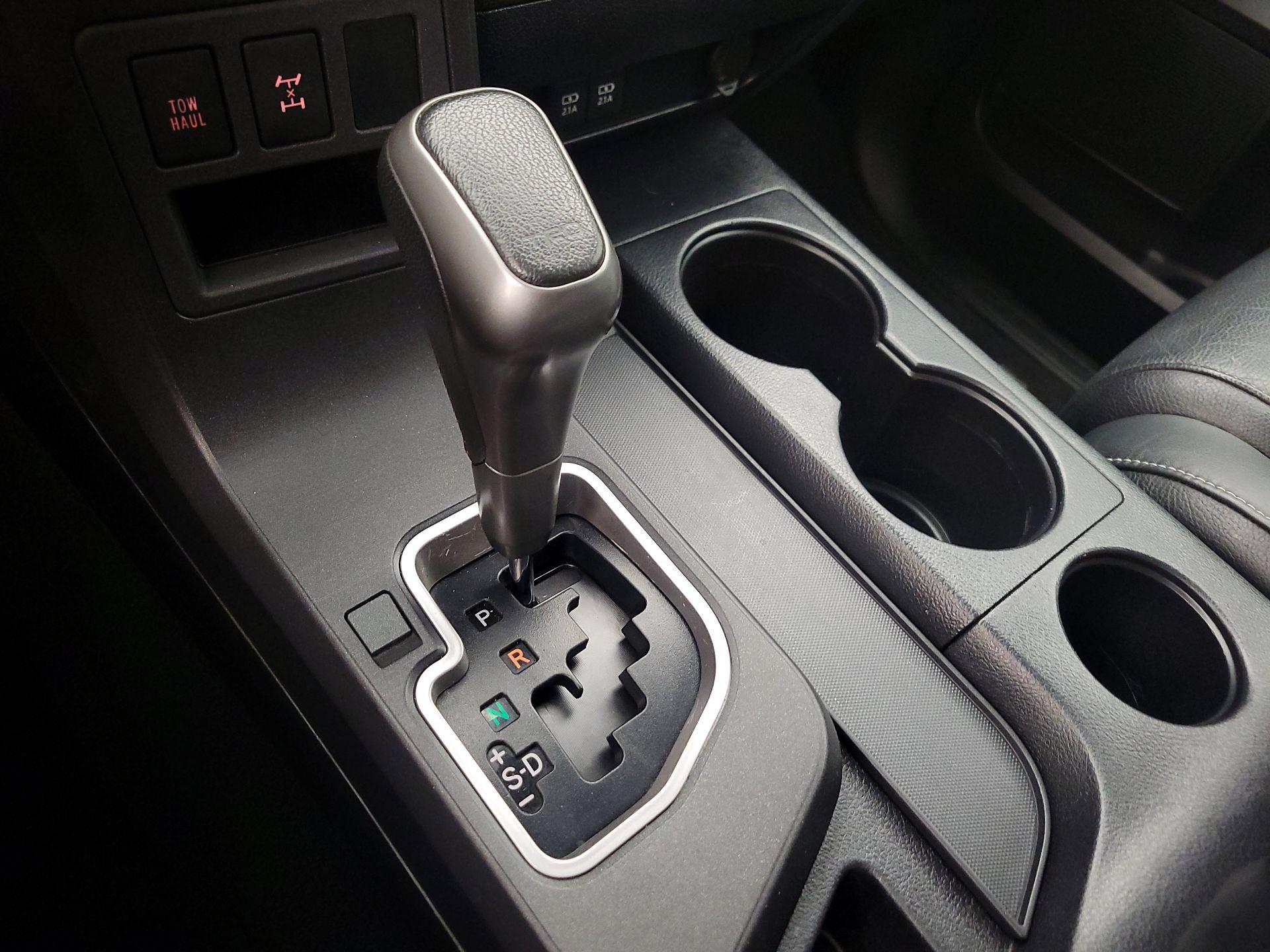 Thumbnail: 2020 Toyota Sequoia - 18