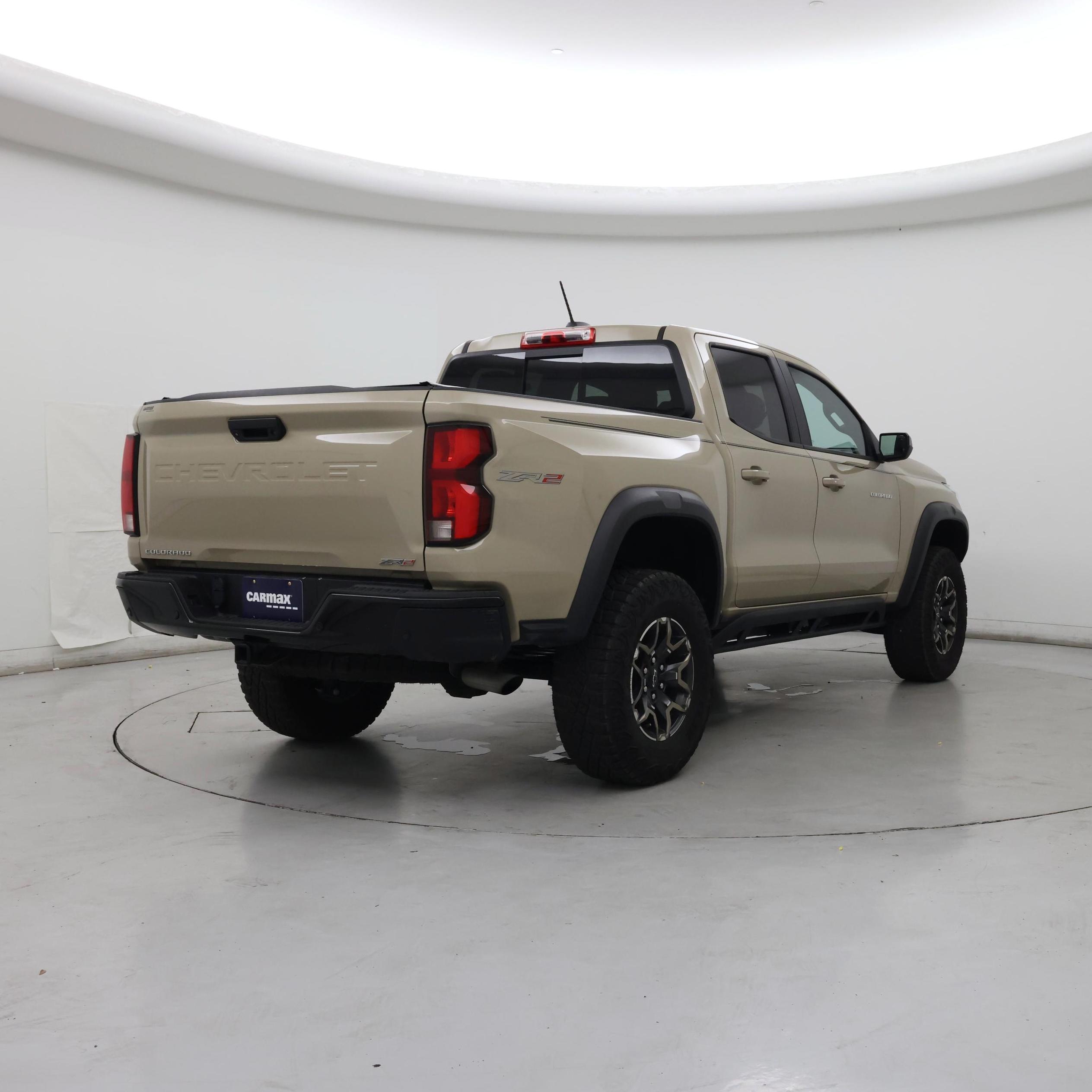 Thumbnail: 2023 Chevrolet Colorado - 8