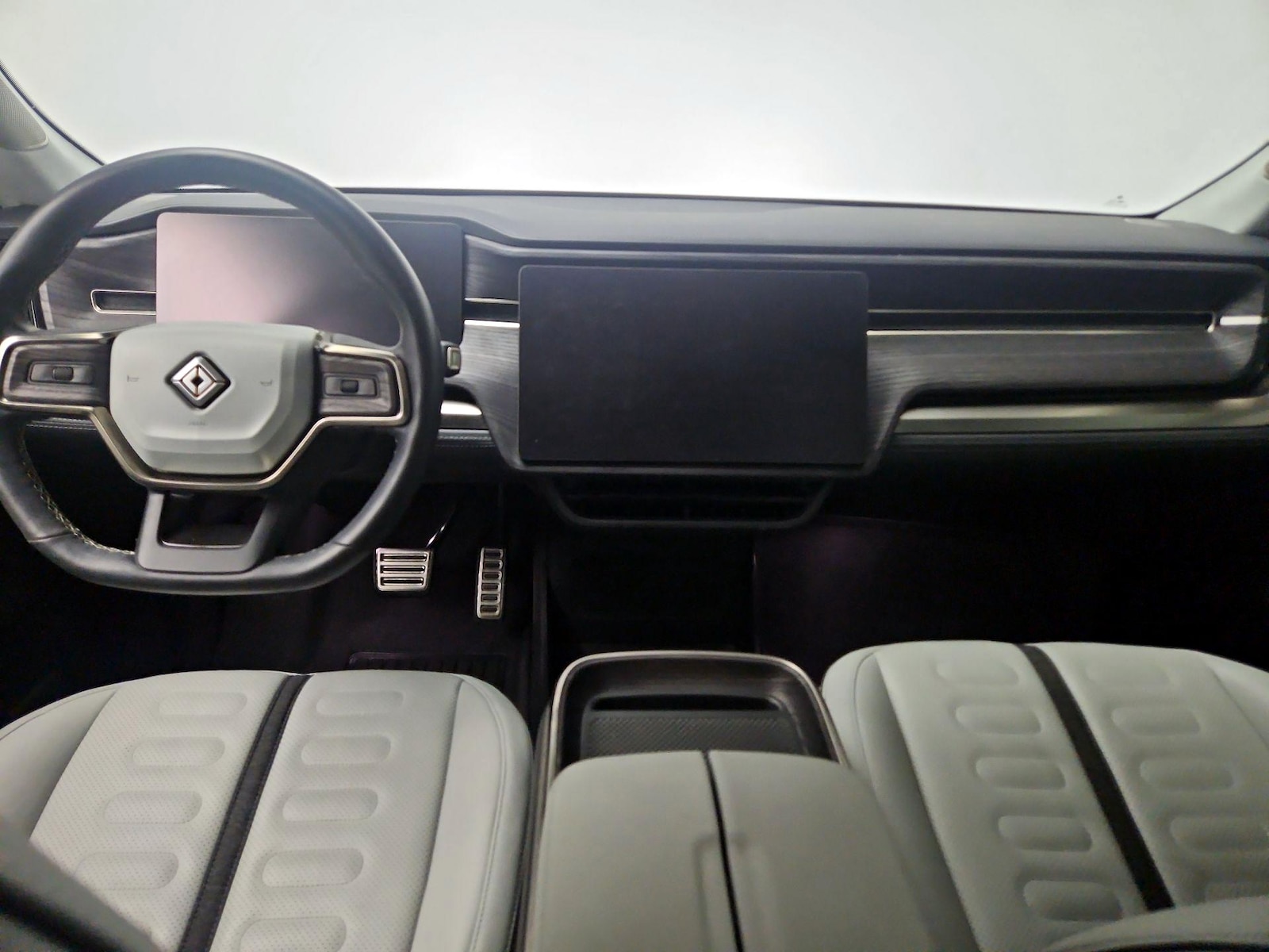 2023 Rivian R1T Adventure - Photo 10