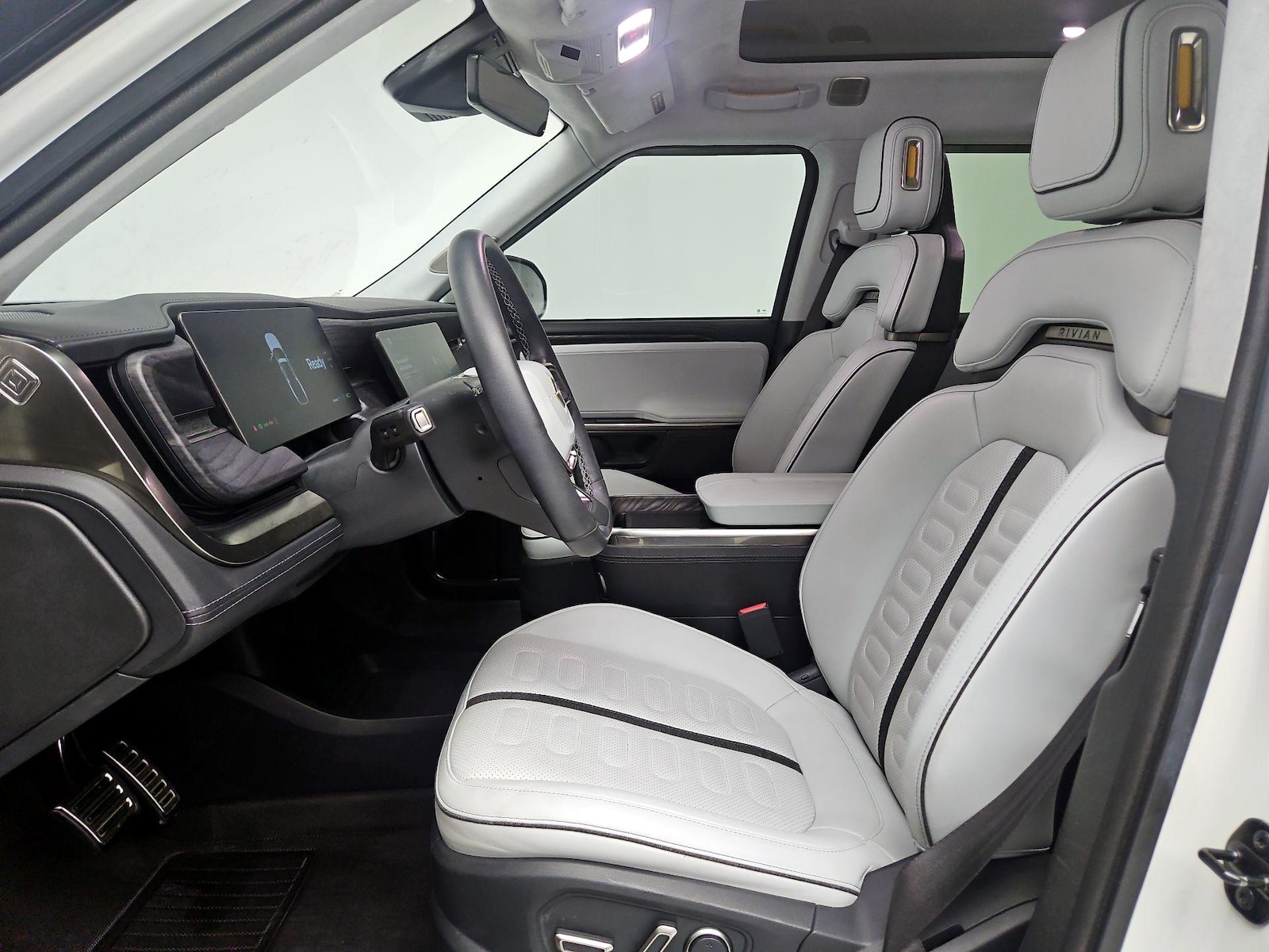 2023 Rivian R1T Adventure - Photo 12