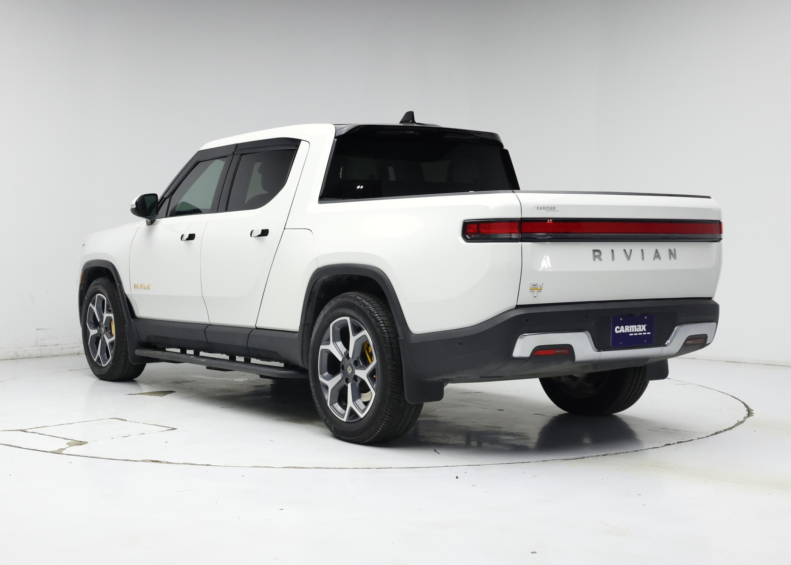 Thumbnail: 2023 Rivian R1T - 2