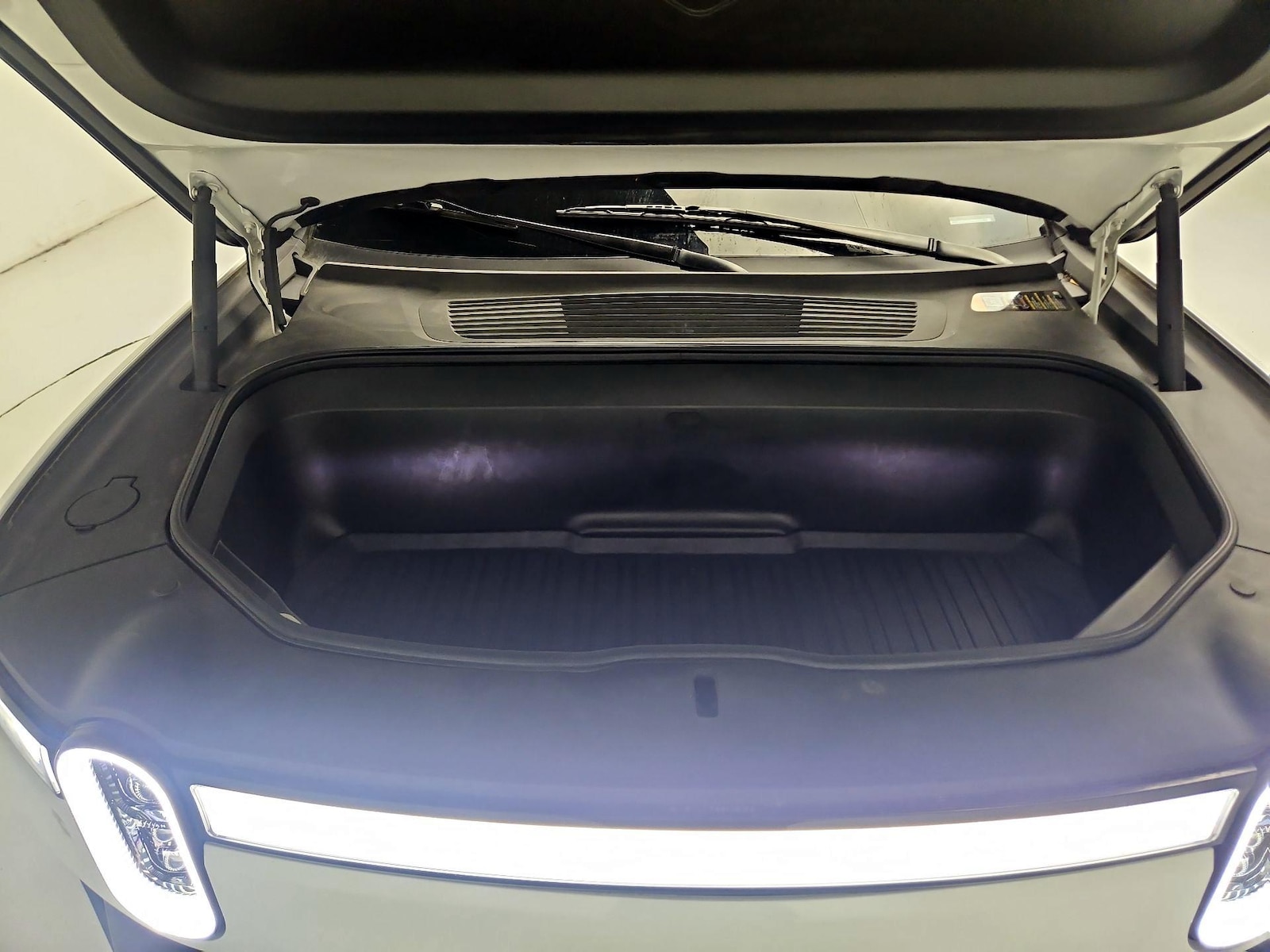 2023 Rivian R1T Adventure - Photo 22
