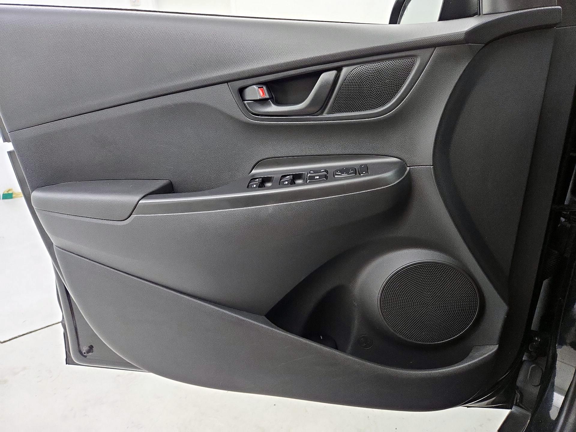 Thumbnail: 2019 Hyundai Kona - 12