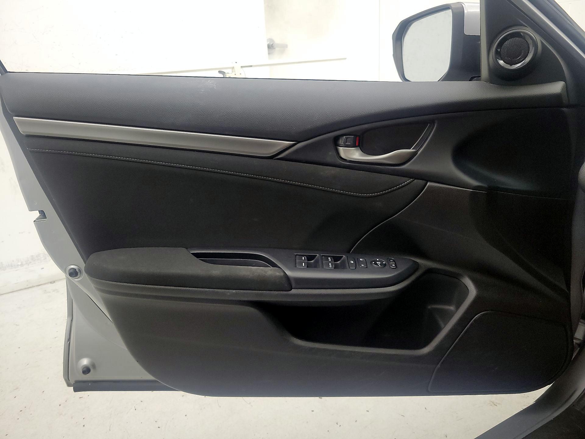 Thumbnail: 2019 Honda Civic - 12