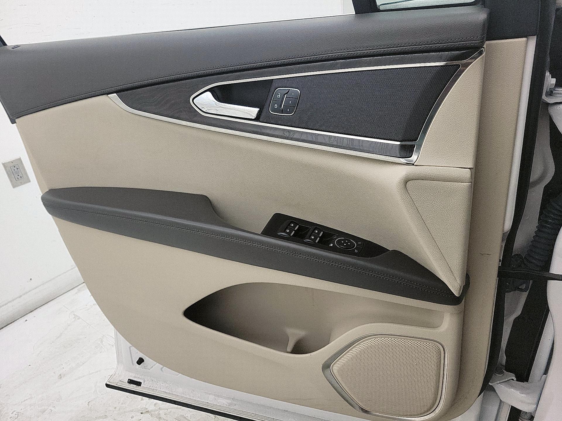 Thumbnail: 2018 Lincoln MKX - 12