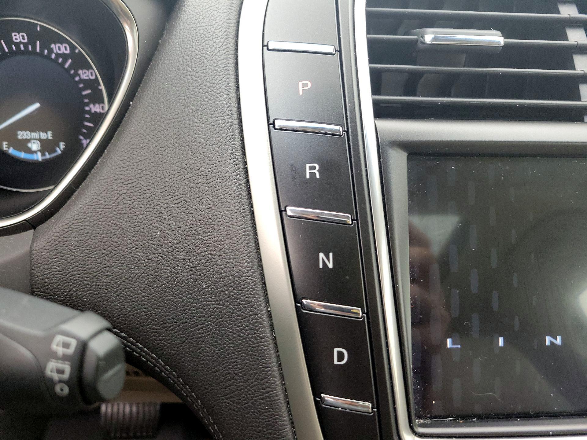 Thumbnail: 2018 Lincoln MKX - 18