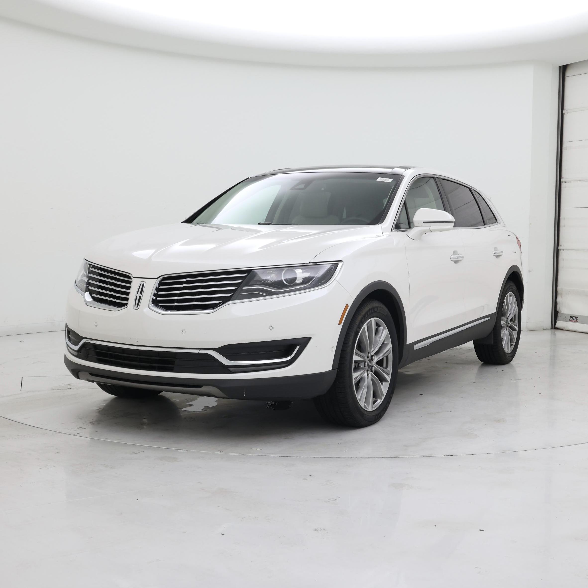 Thumbnail: 2018 Lincoln MKX - 4