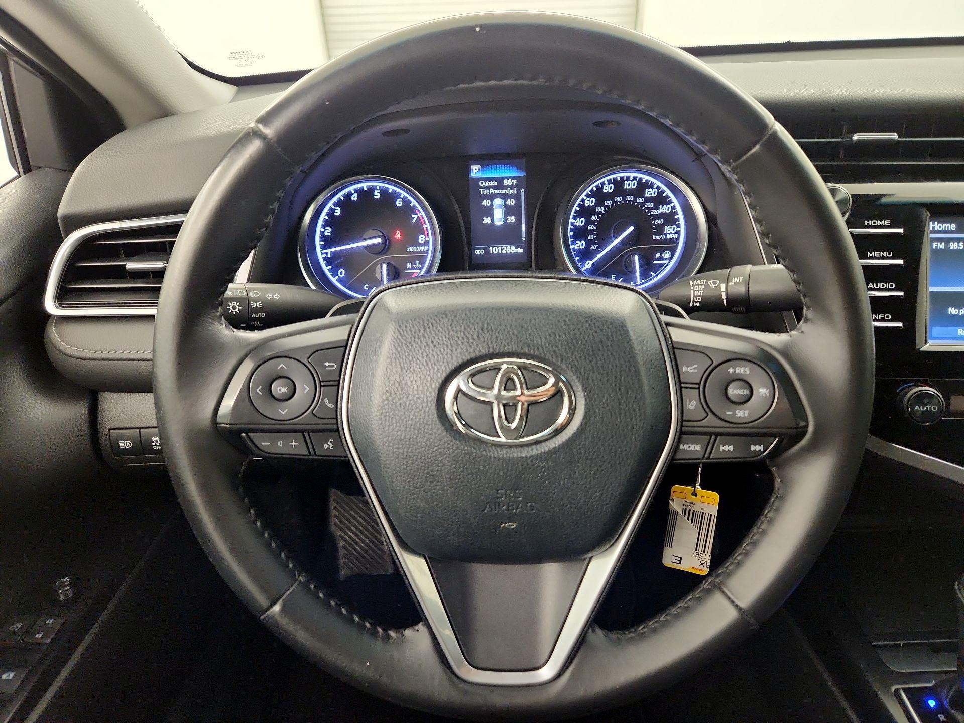 Thumbnail: 2018 Toyota Camry - 10