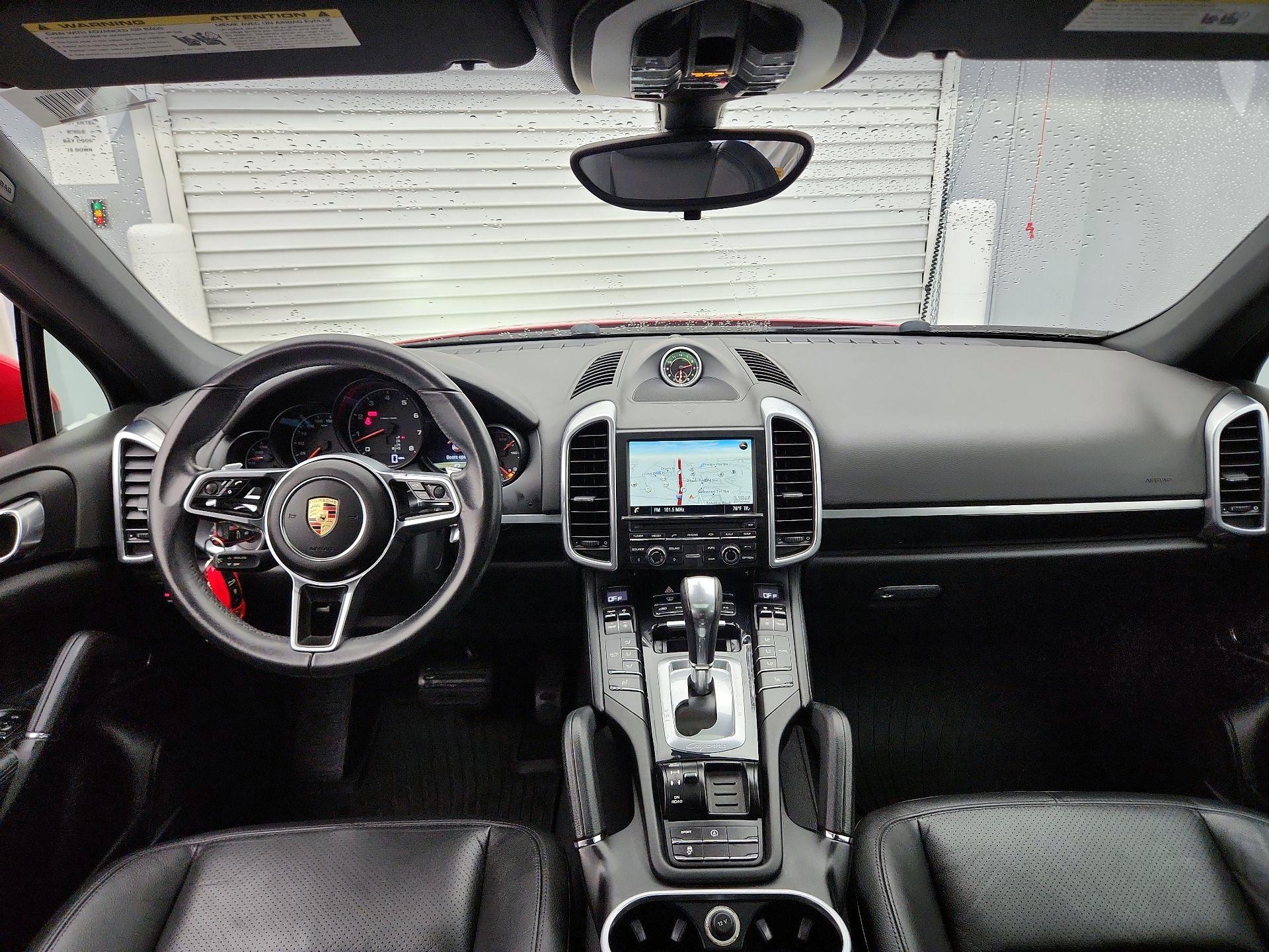 Thumbnail: 2016 Porsche Cayenne - 9