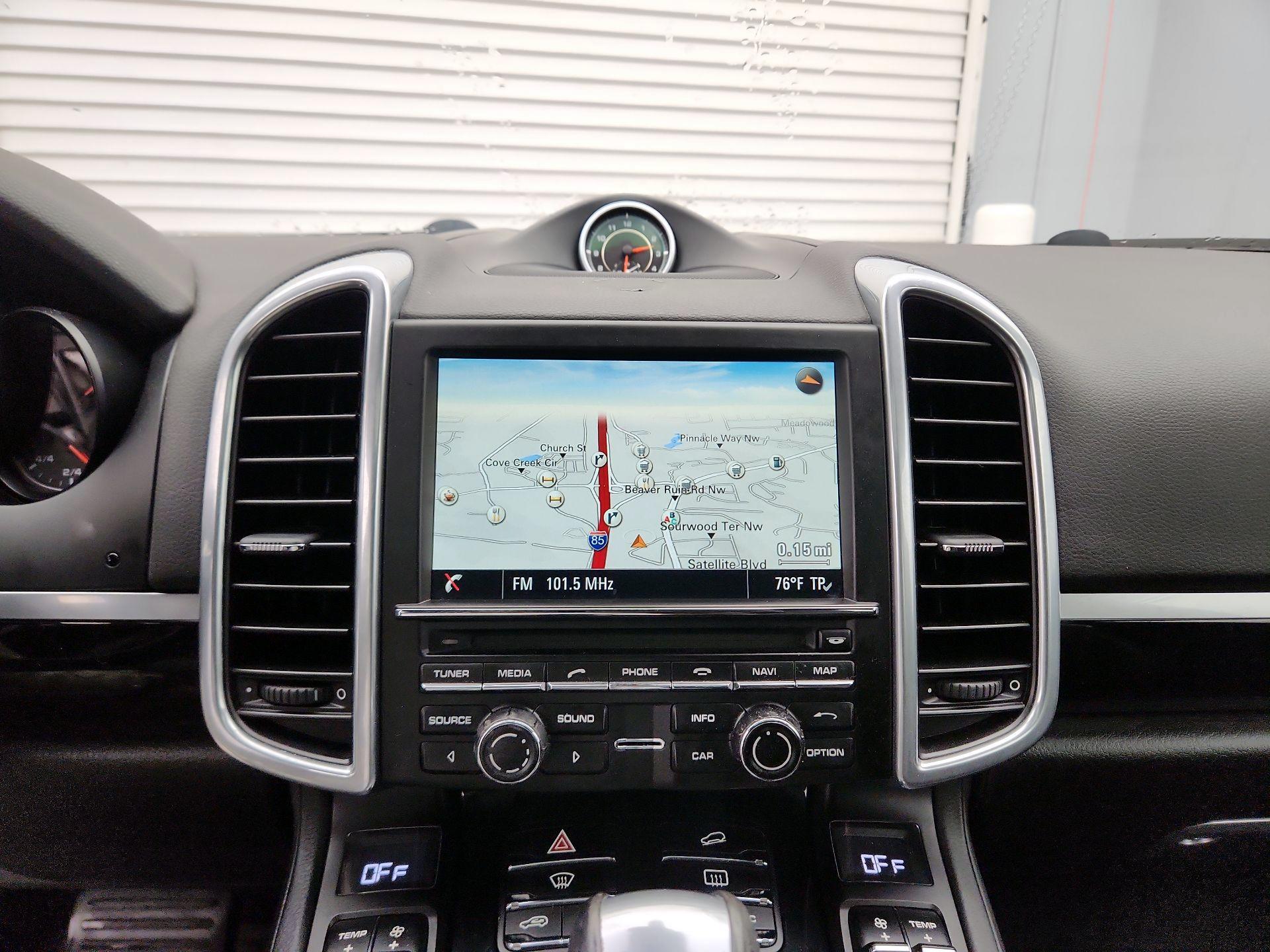 Thumbnail: 2016 Porsche Cayenne - 14