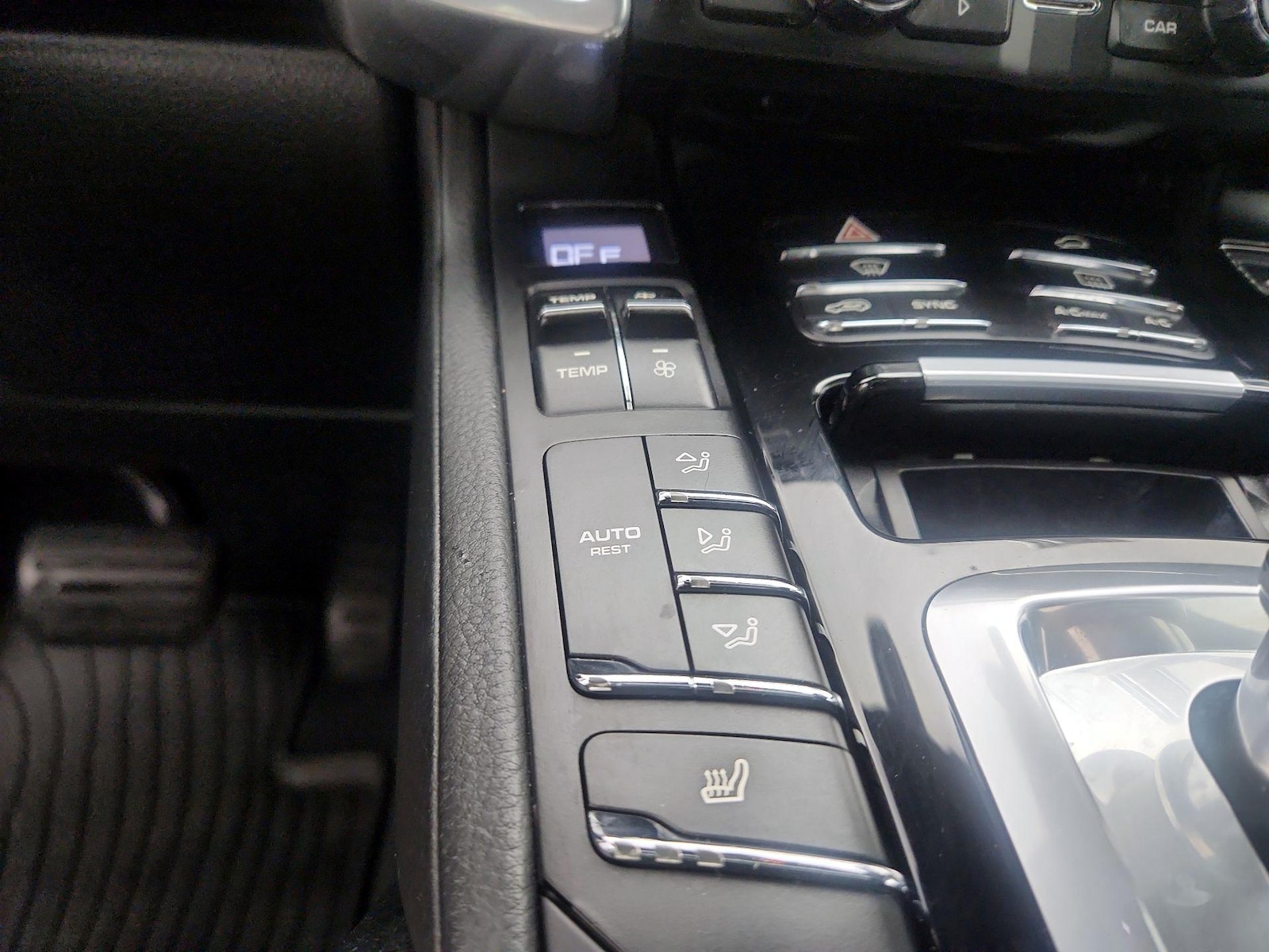 2016 Porsche Cayenne Base - Photo 17