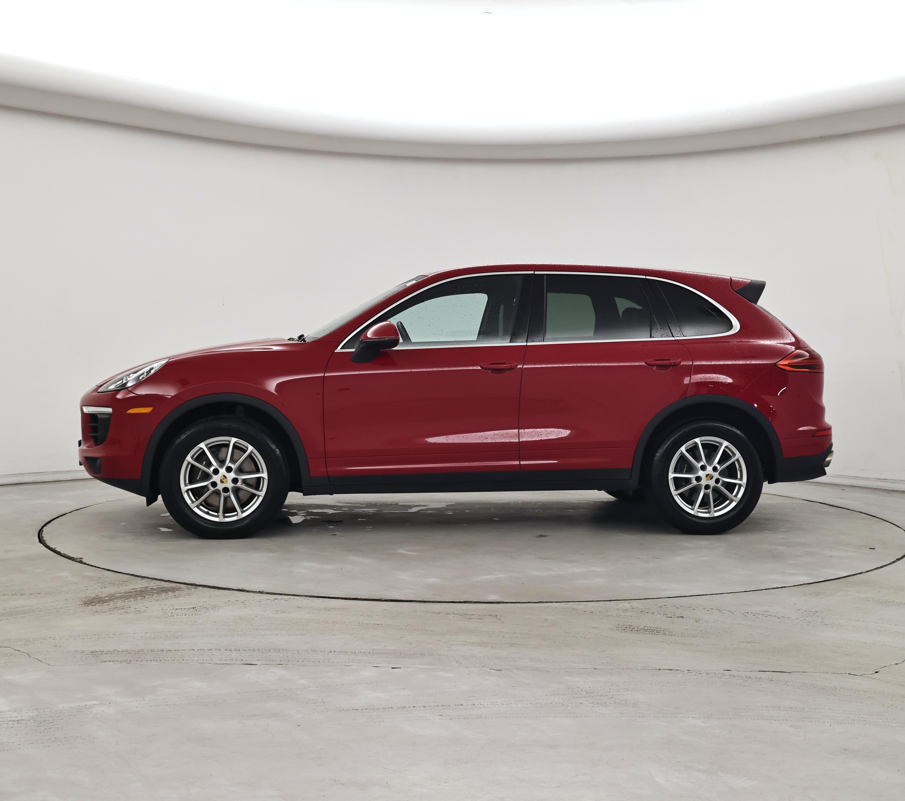 Thumbnail: 2016 Porsche Cayenne - 3