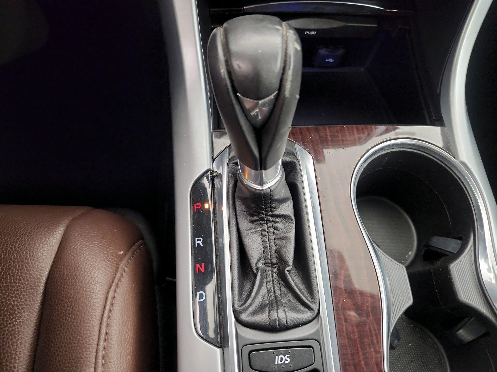 Thumbnail: 2016 Acura TLX - 17