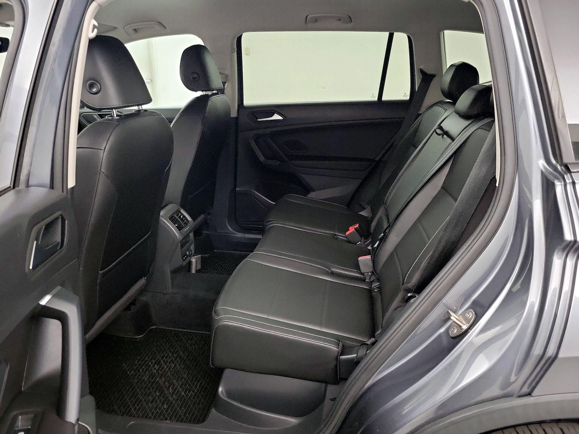 Thumbnail: 2019 Volkswagen Tiguan - 19
