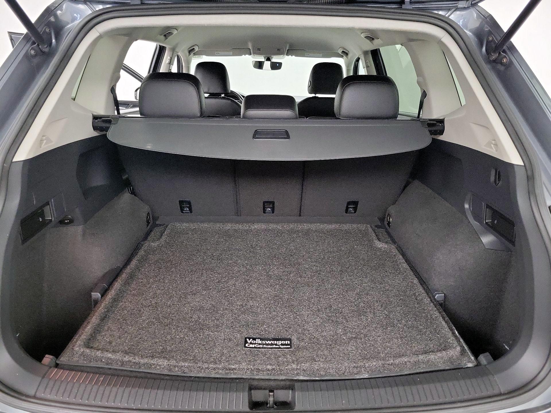 Thumbnail: 2019 Volkswagen Tiguan - 20