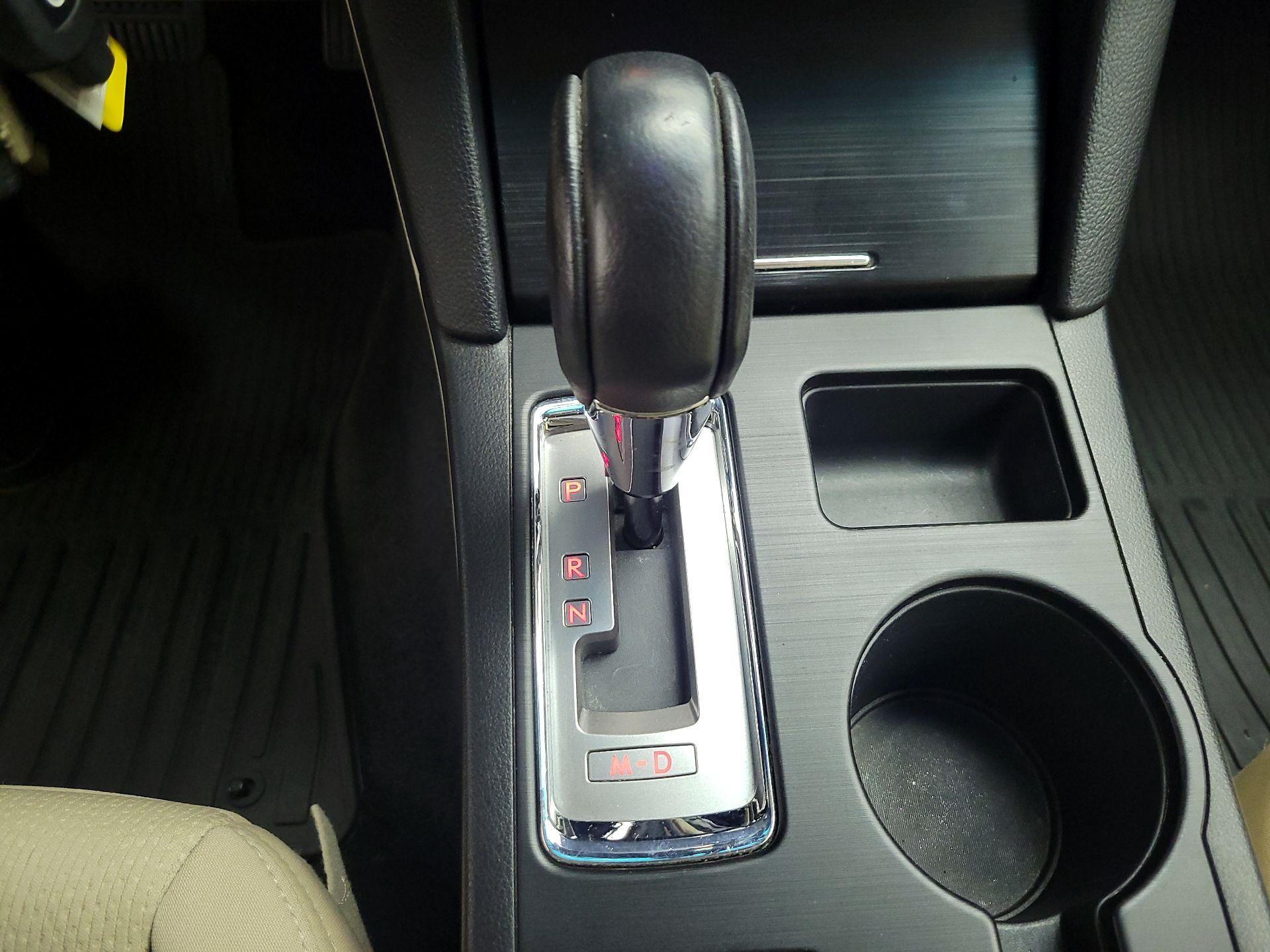Thumbnail: 2015 Subaru Legacy - 16