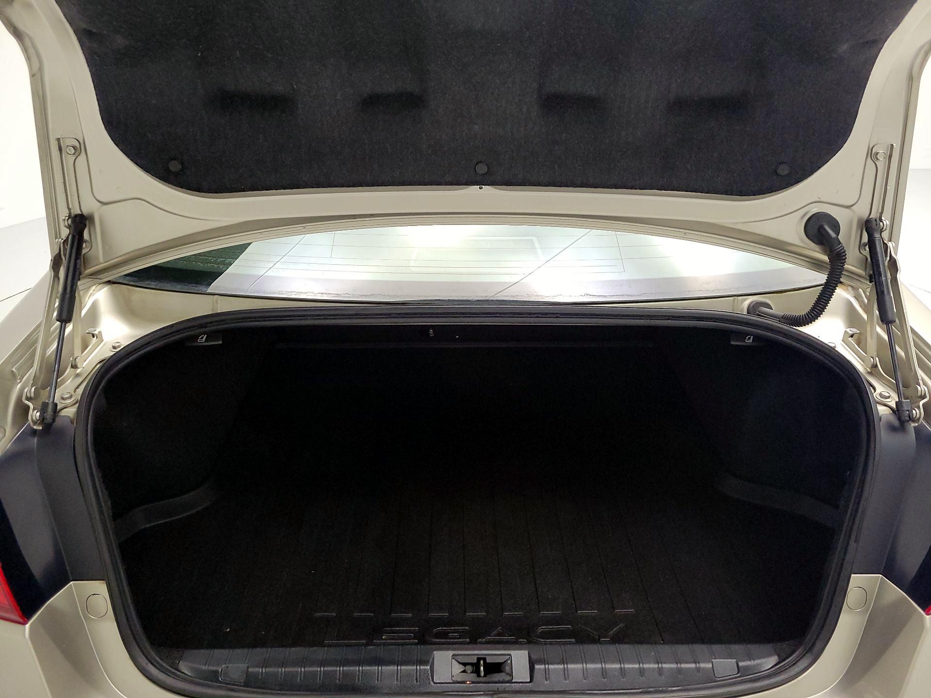Thumbnail: 2015 Subaru Legacy - 18