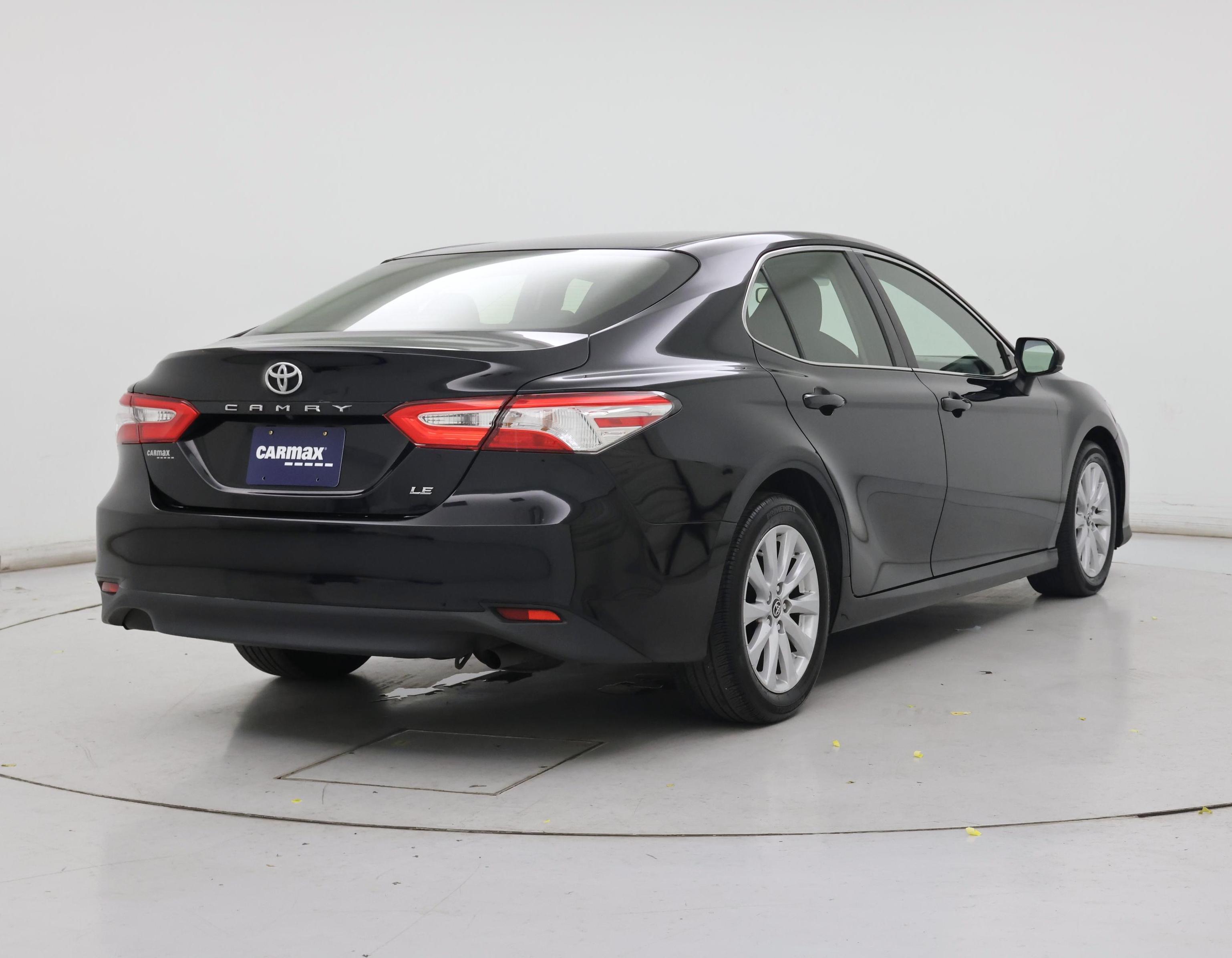 Thumbnail: 2018 Toyota Camry - 8