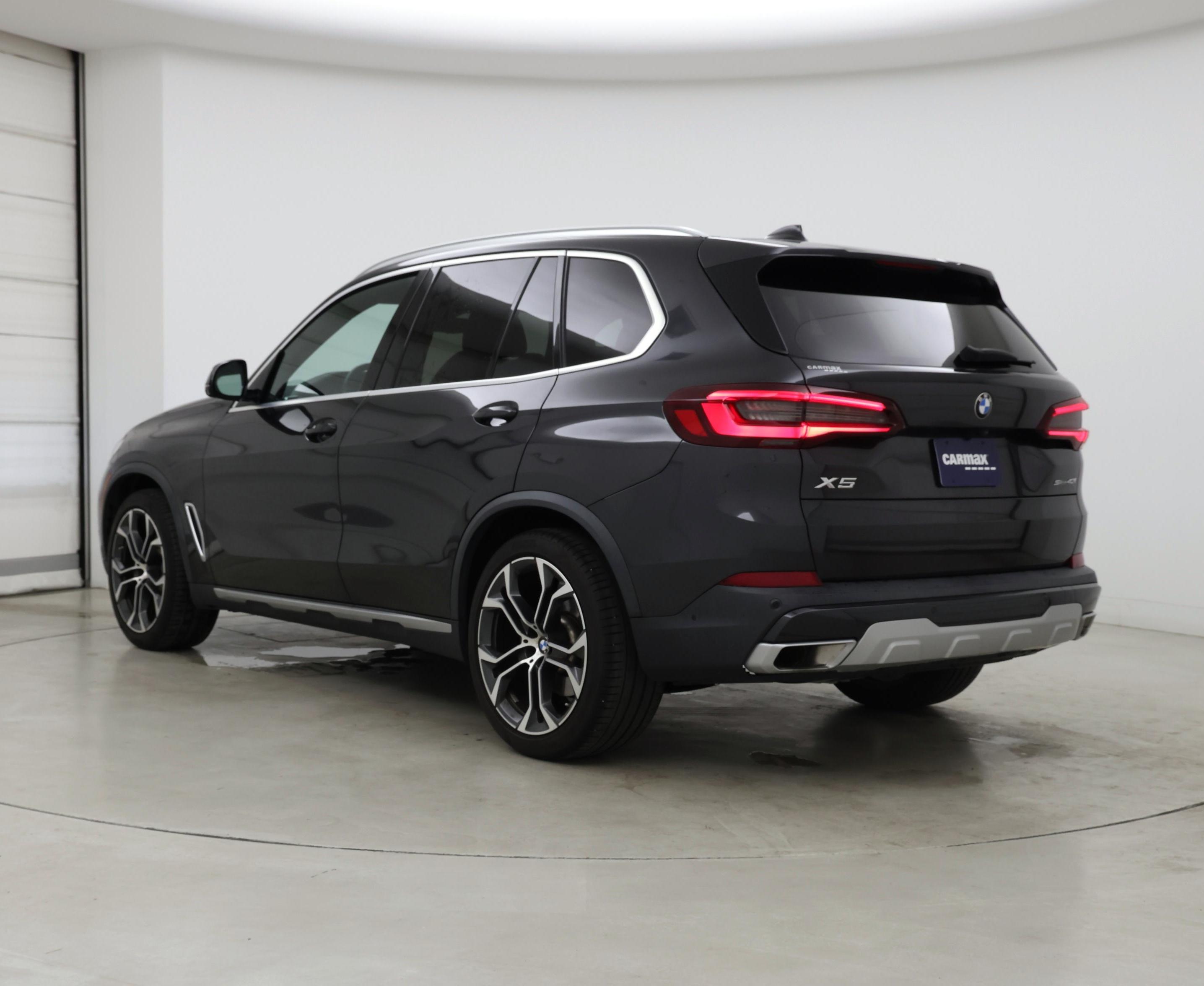 Thumbnail: 2023 BMW X5 - 2