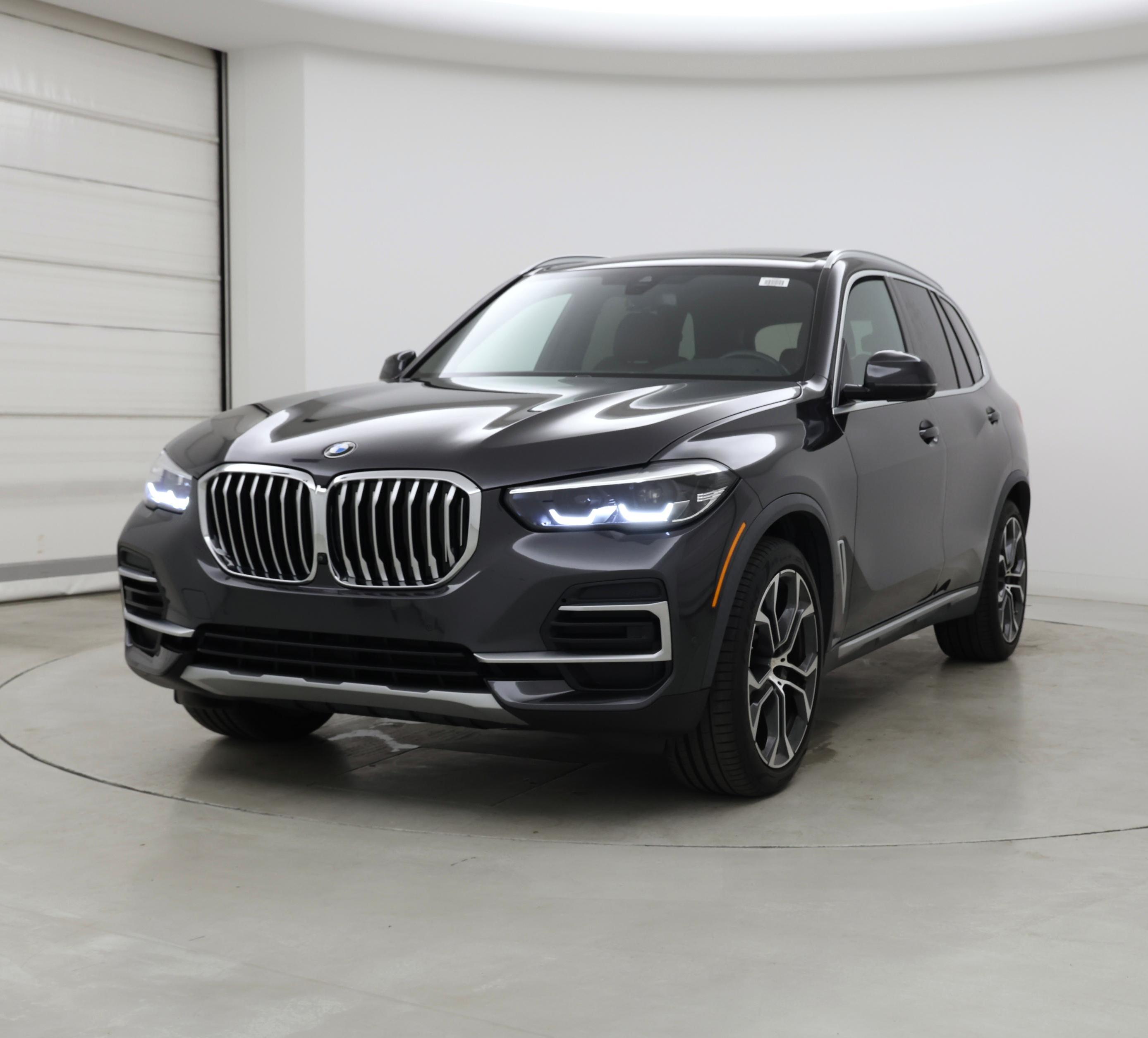 Thumbnail: 2023 BMW X5 - 4