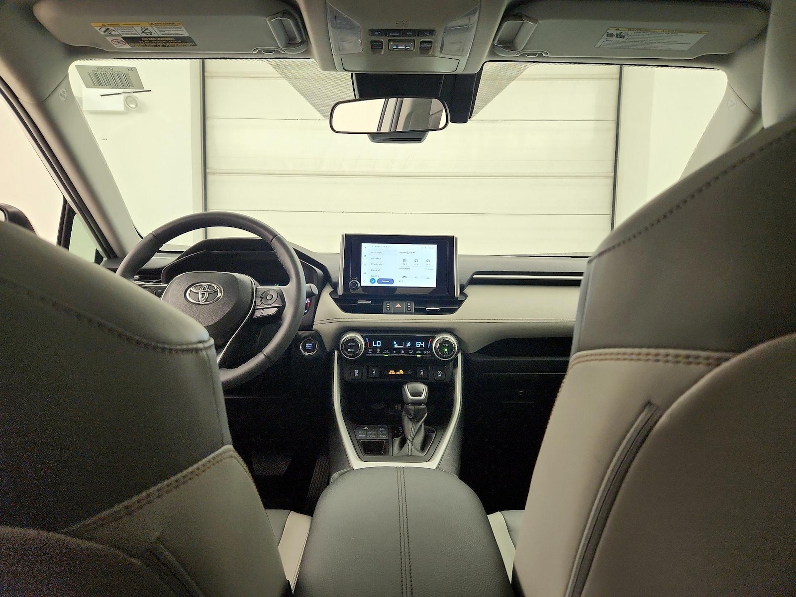 2024 Toyota RAV4 XLE Premium - Photo 10