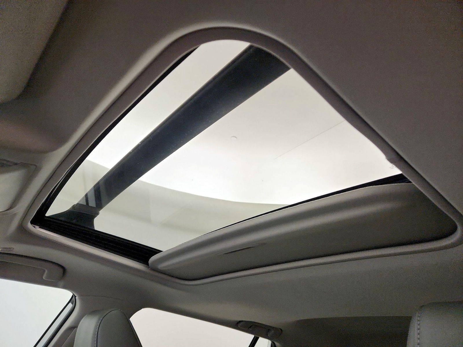2024 Toyota RAV4 XLE Premium - Photo 20