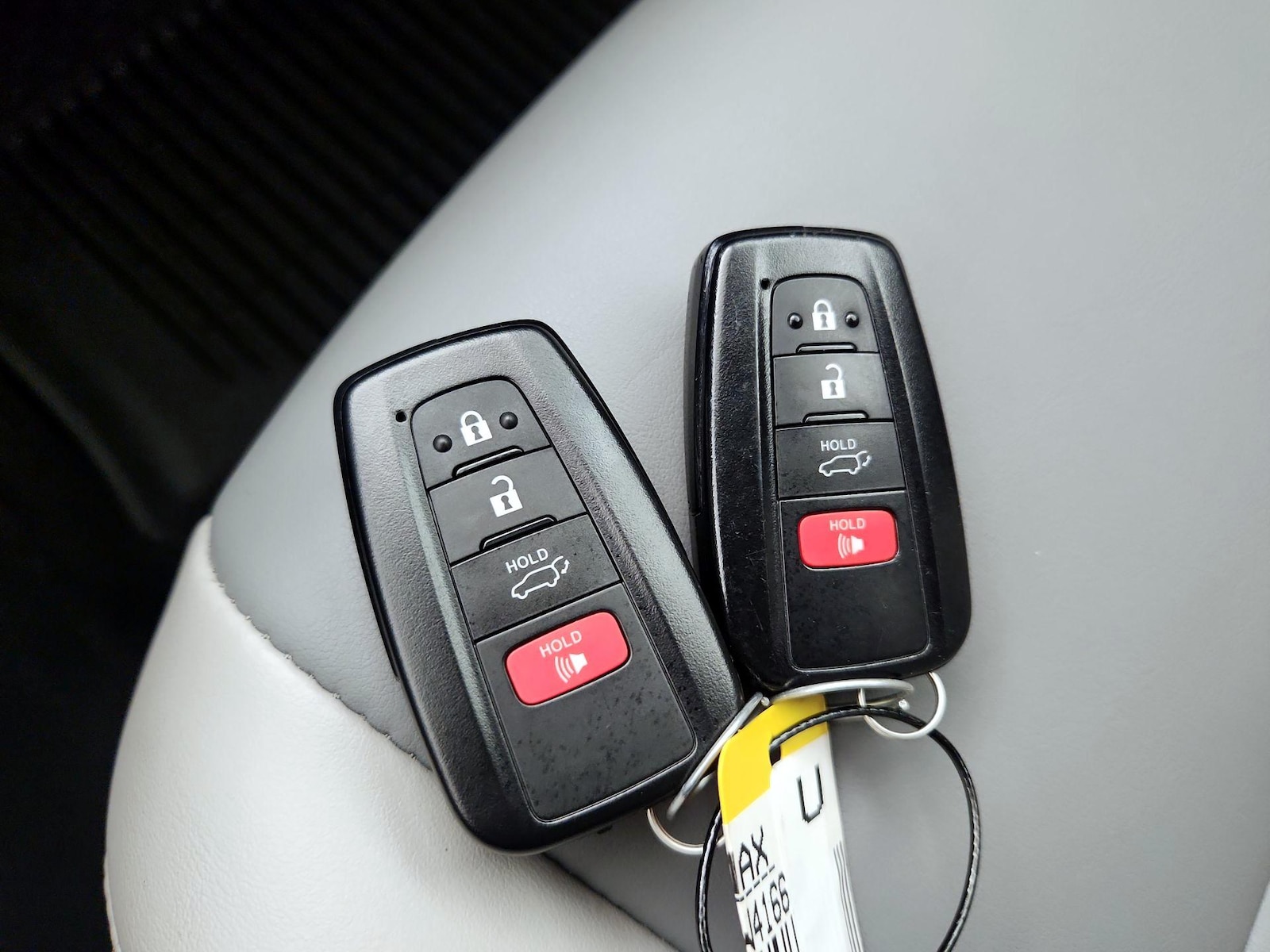 2024 Toyota RAV4 XLE Premium - Photo 25