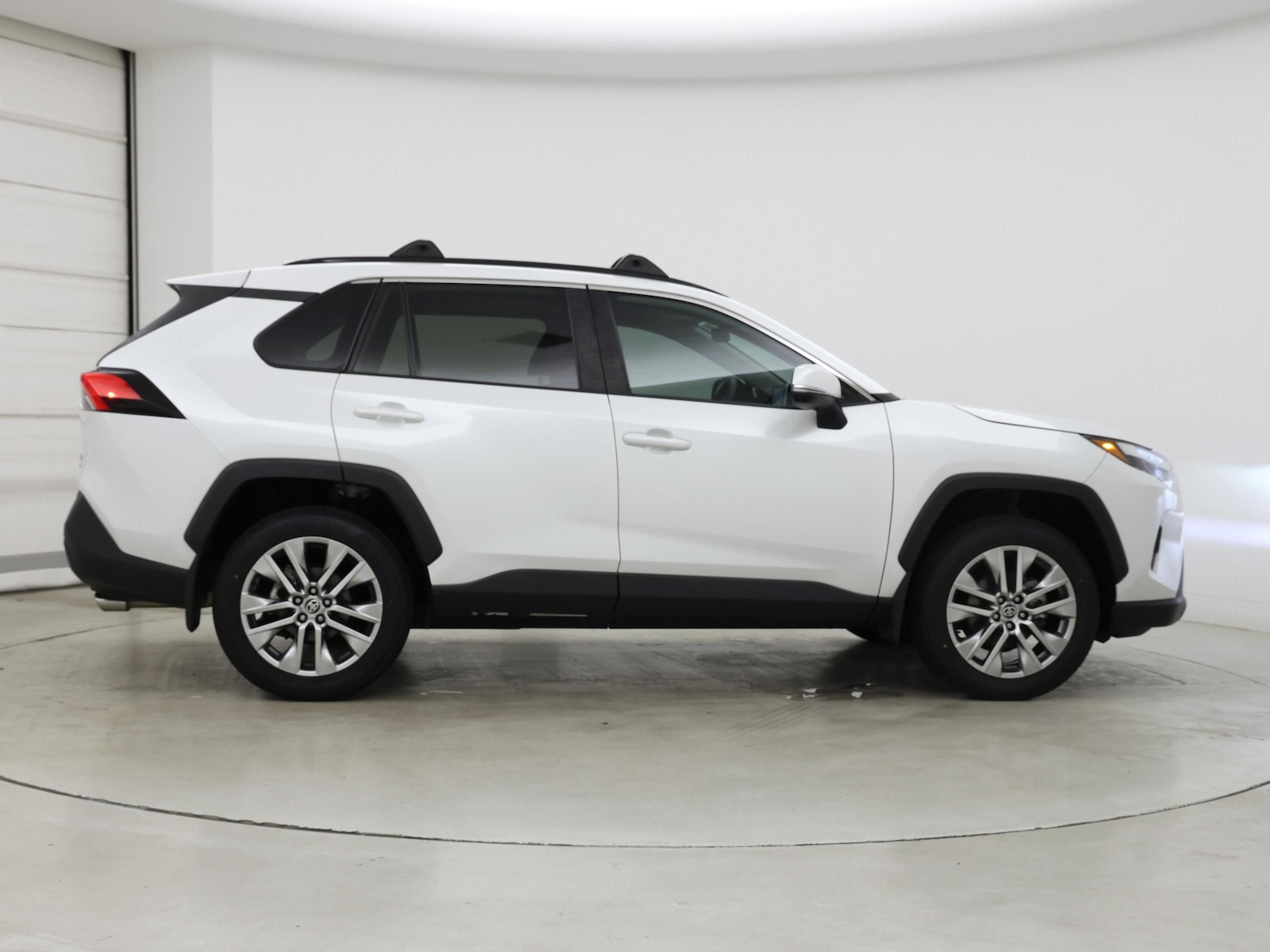 2024 Toyota RAV4 XLE Premium - Photo 8