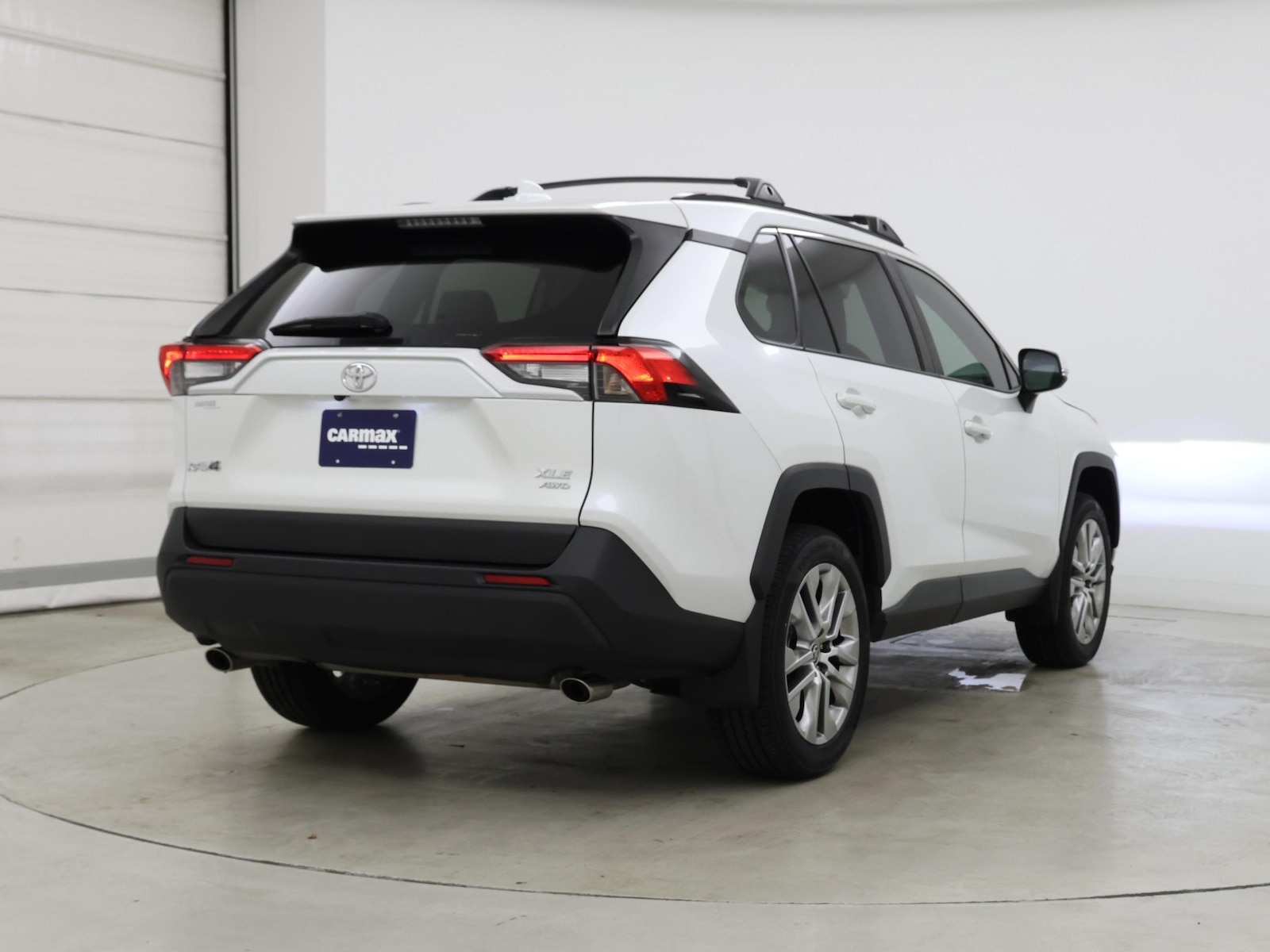 2024 Toyota RAV4 XLE Premium - Photo 9