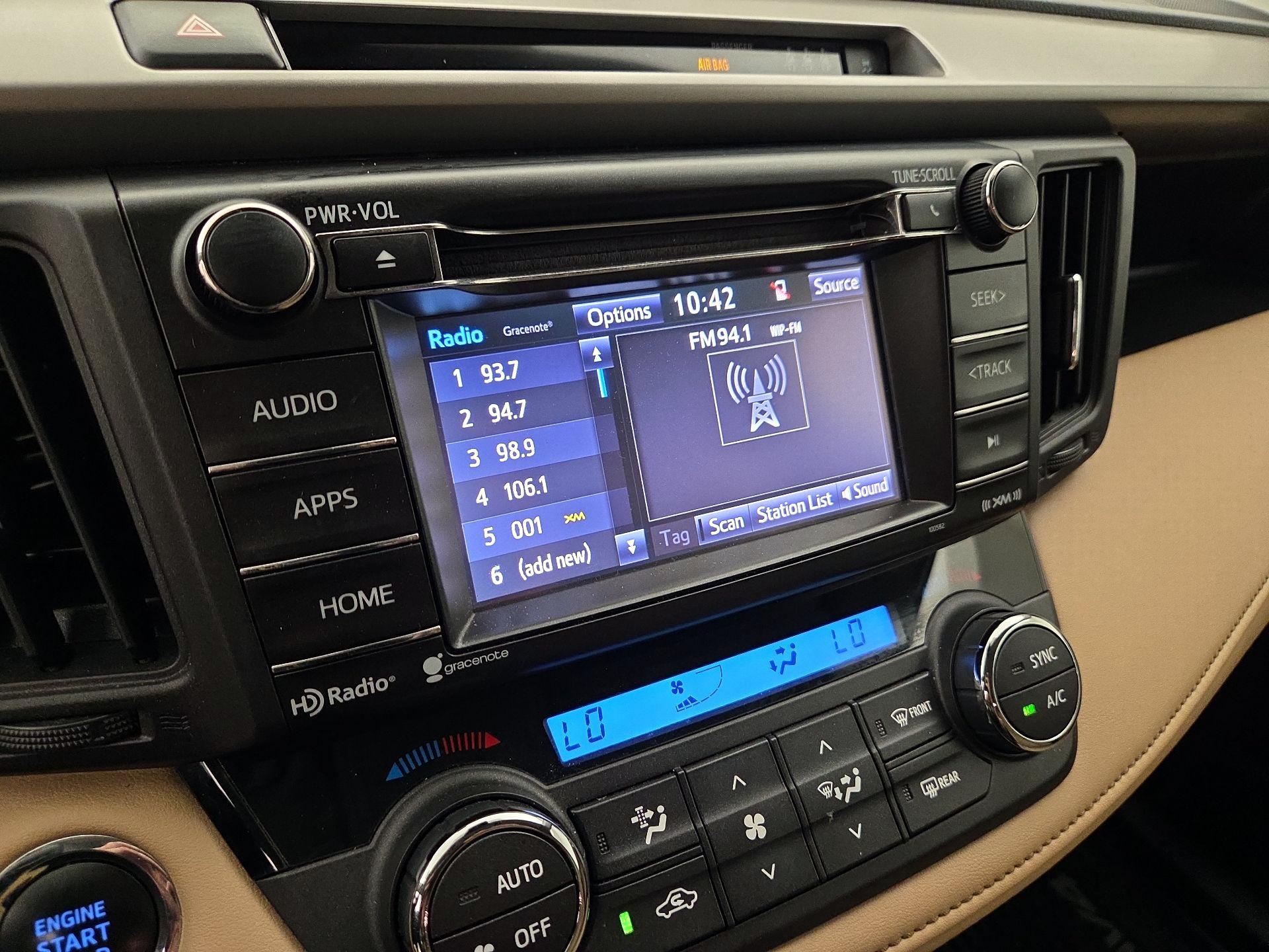 Thumbnail: 2018 Toyota RAV4 - 15