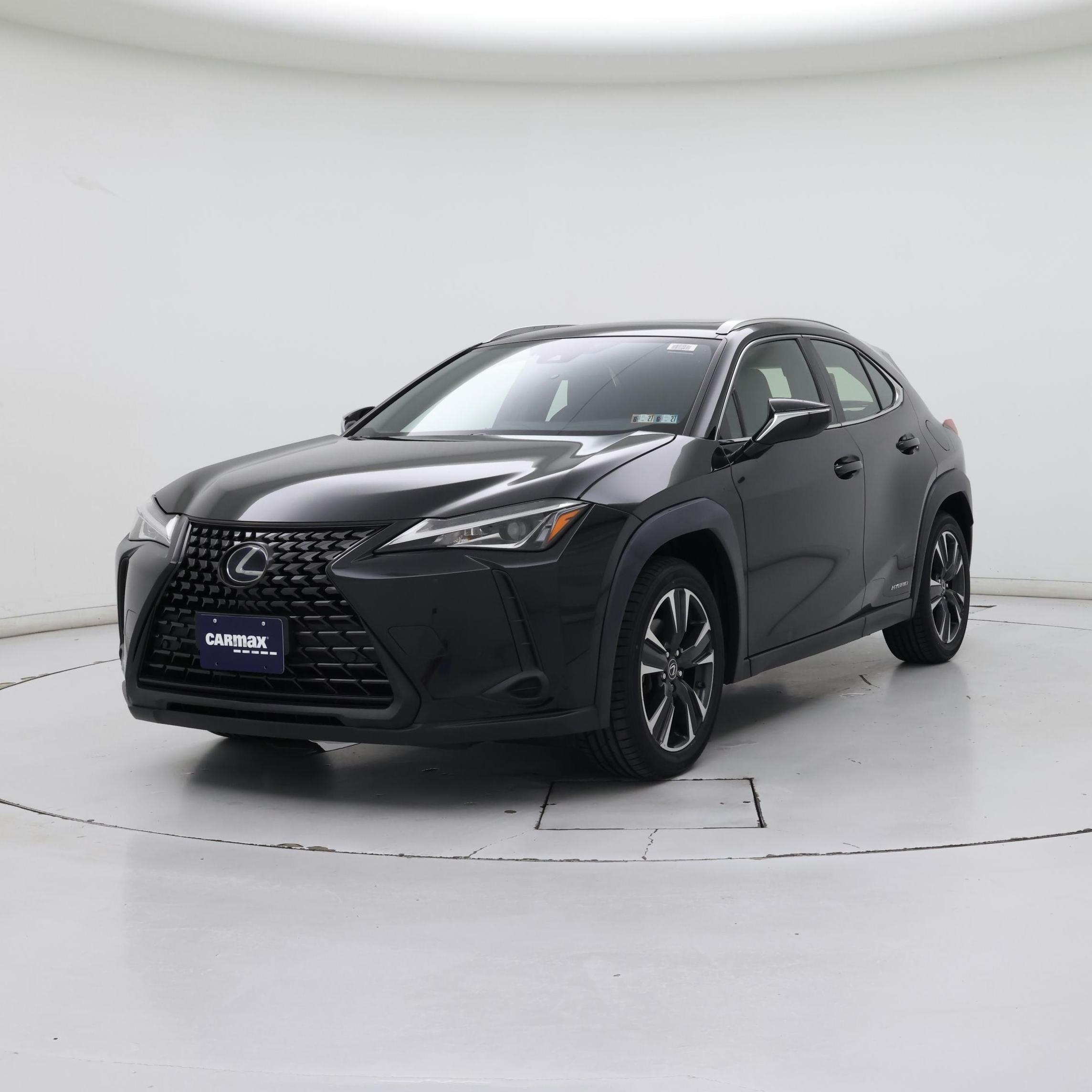 Thumbnail: 2021 Lexus UX - 4