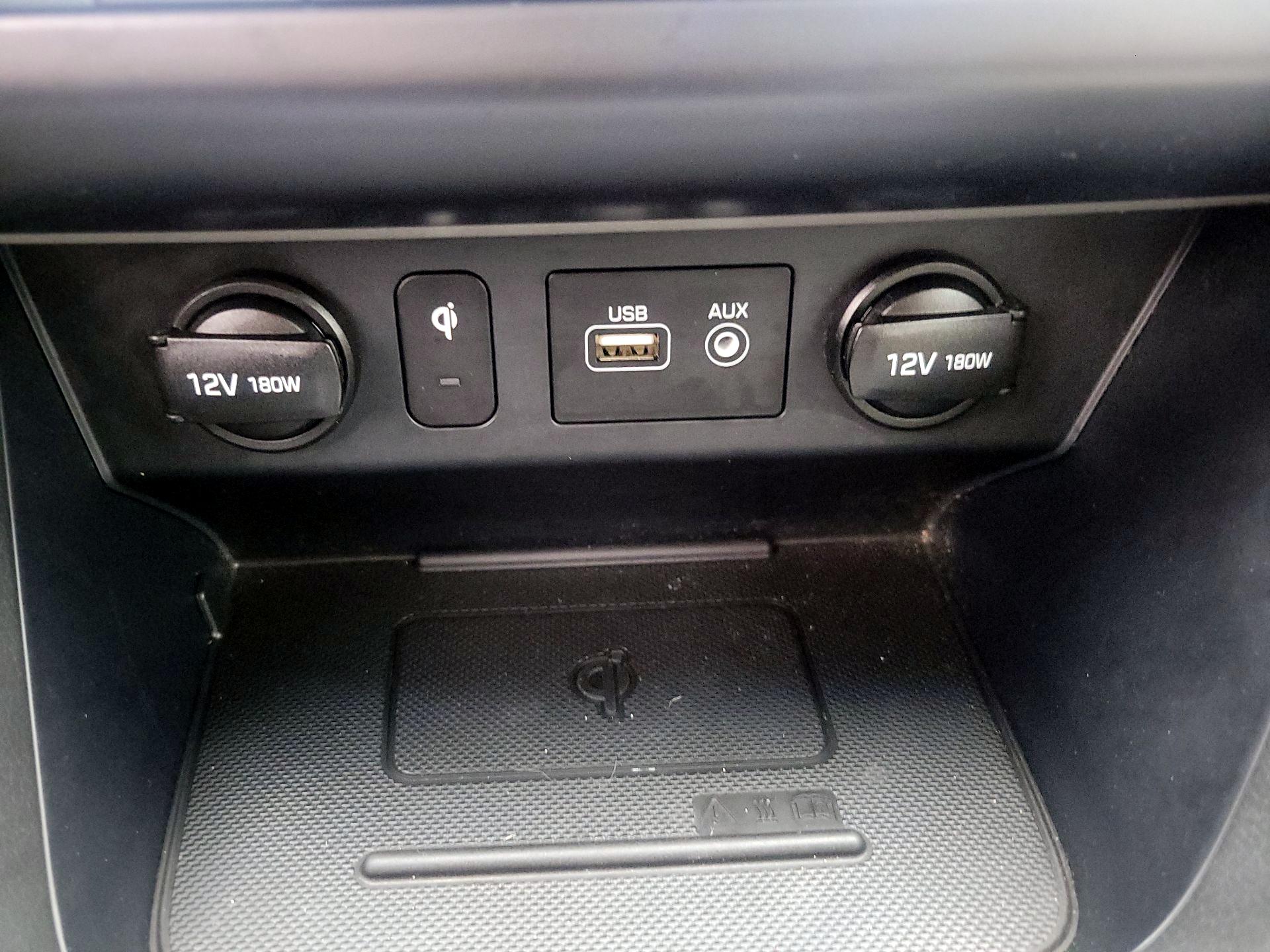 Thumbnail: 2019 Hyundai Sonata - 18