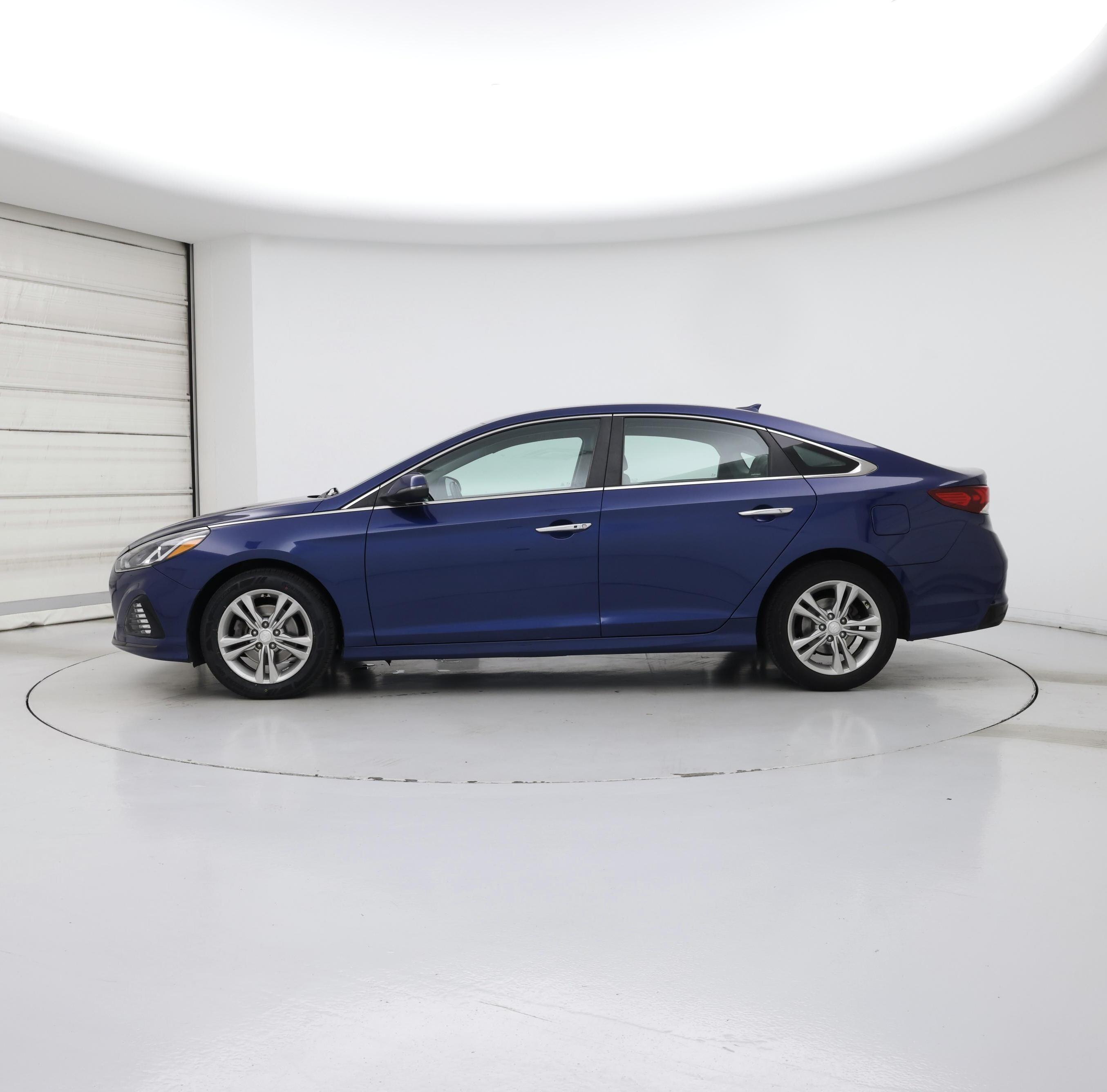 Thumbnail: 2019 Hyundai Sonata - 3