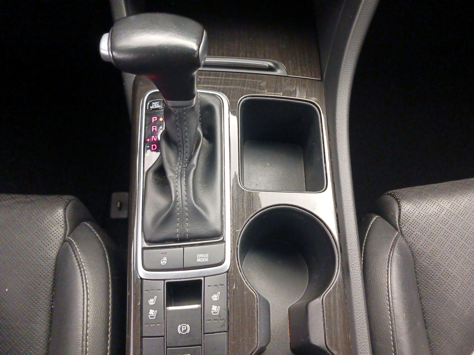Thumbnail: 2019 Kia Optima - 18