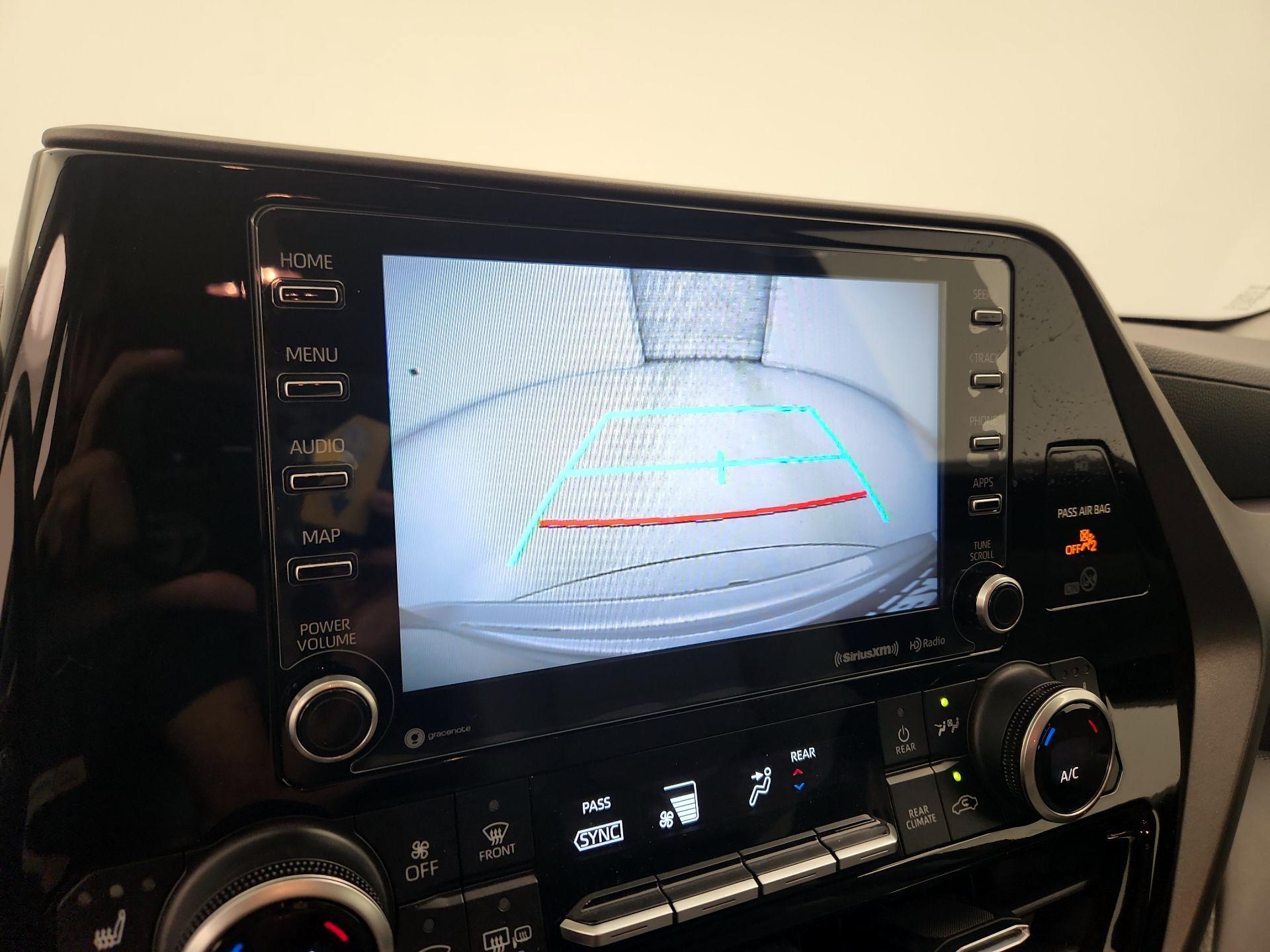 Thumbnail: 2021 Toyota Highlander - 15