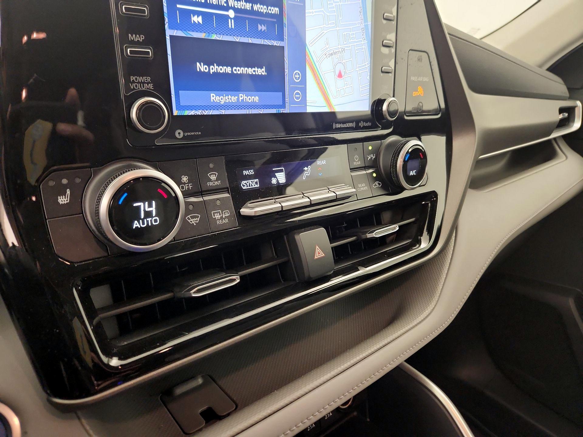 Thumbnail: 2021 Toyota Highlander - 17