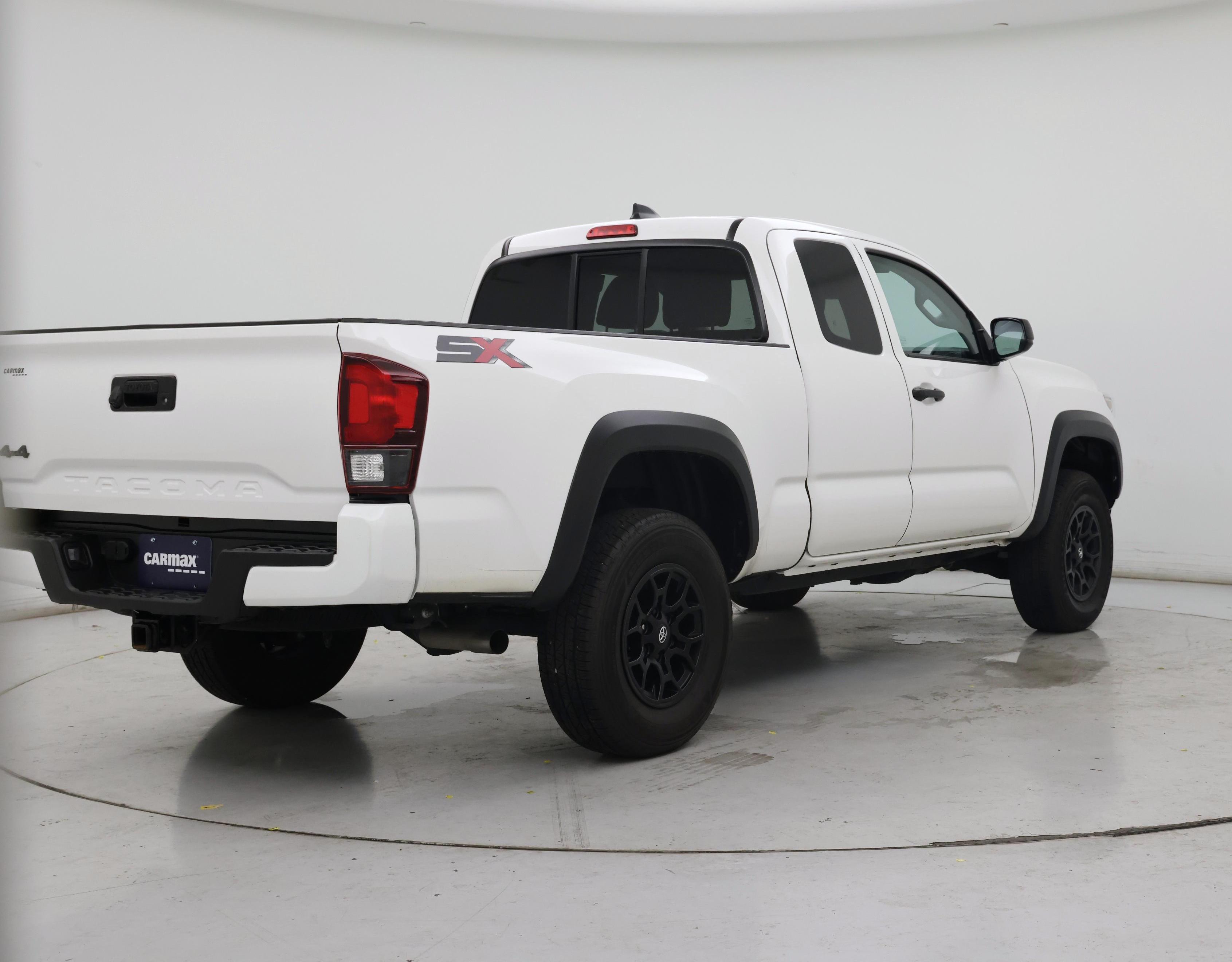 Thumbnail: 2022 Toyota Tacoma - 8