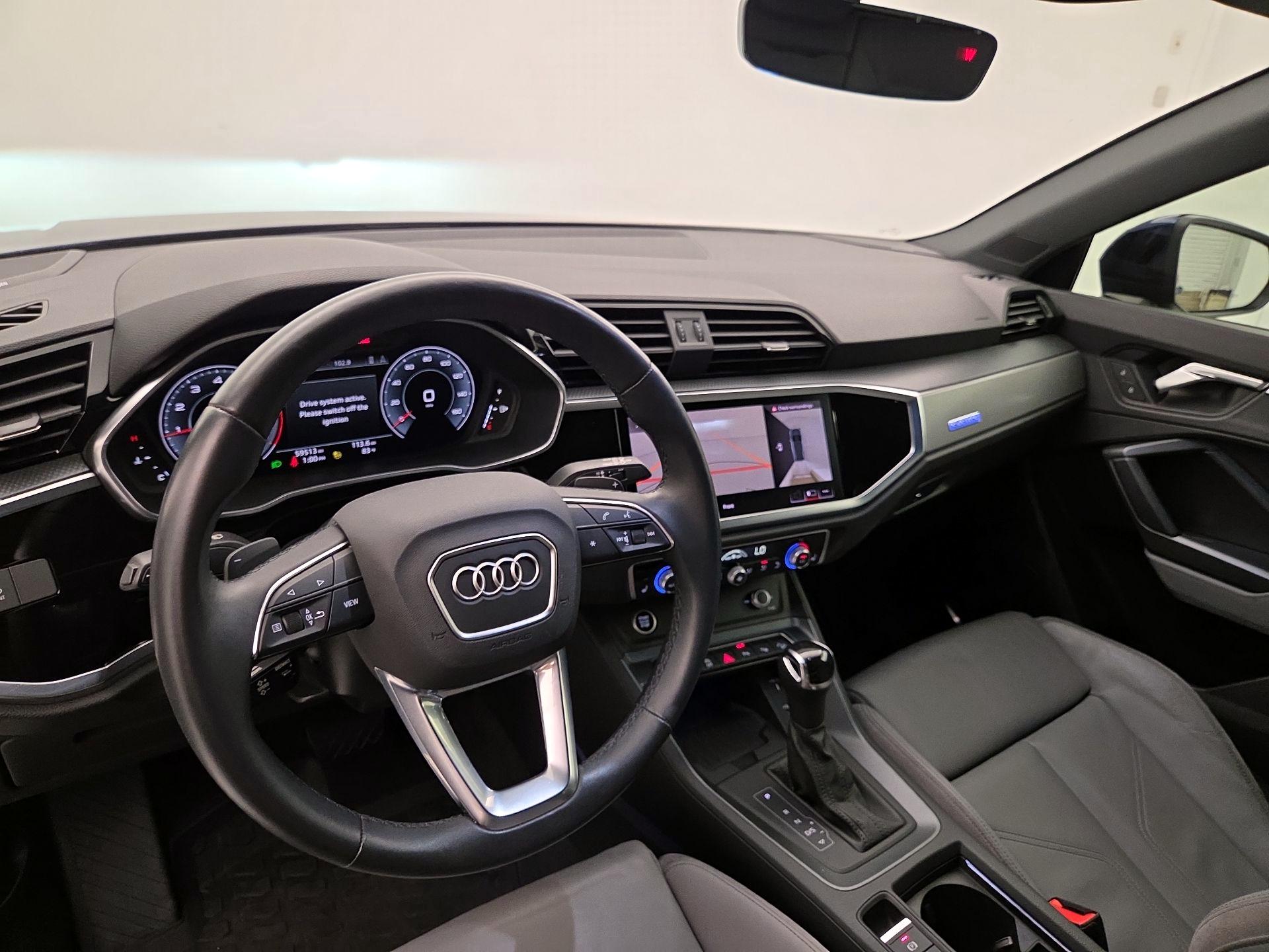 Thumbnail: 2021 Audi Q3 - 9