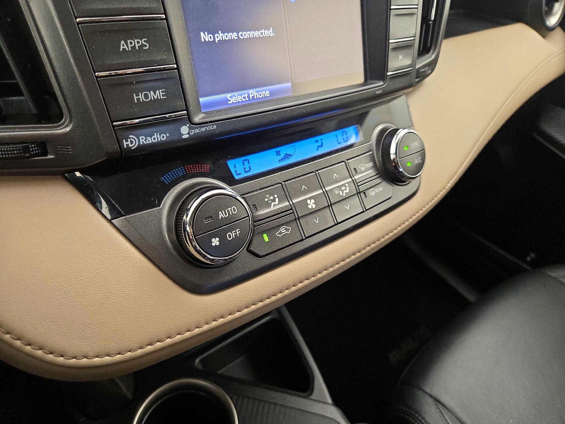 Thumbnail: 2015 Toyota RAV4 - 16