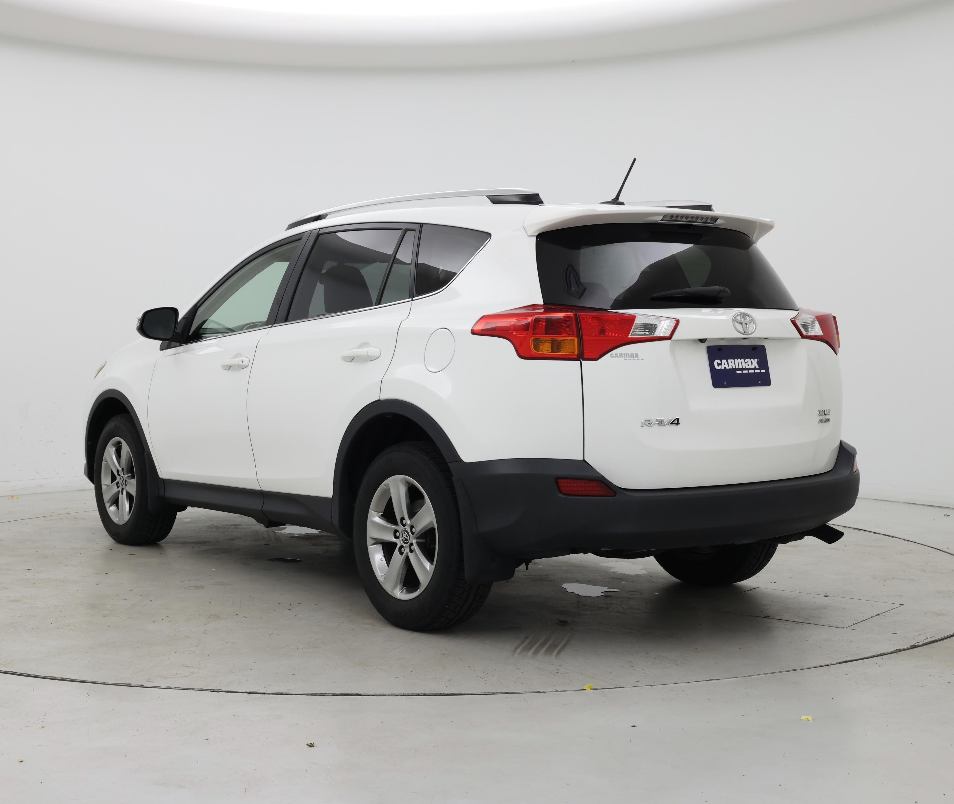 Thumbnail: 2015 Toyota RAV4 - 2