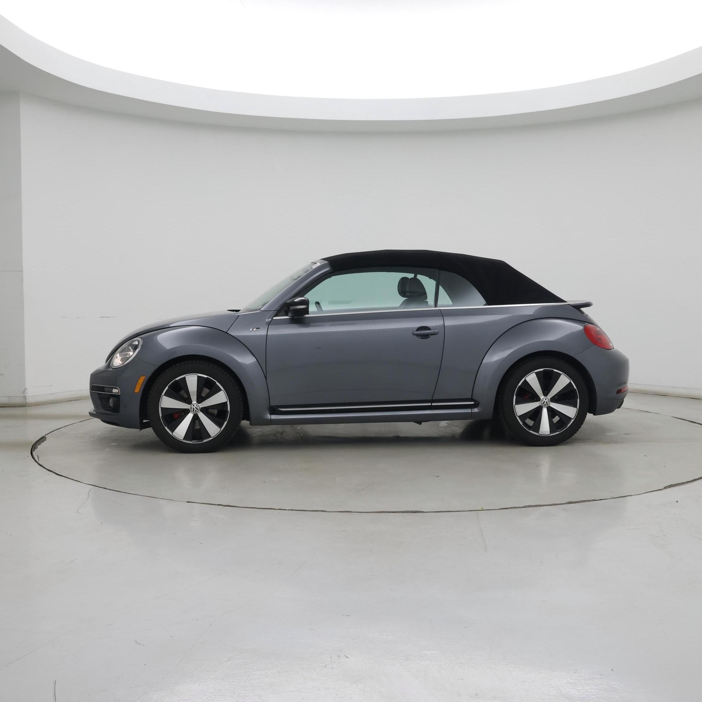 Thumbnail: 2015 Volkswagen Beetle - 3